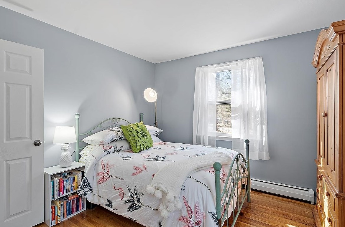 58 Bean Rd, Merrimack NH  03054-2418 exterior