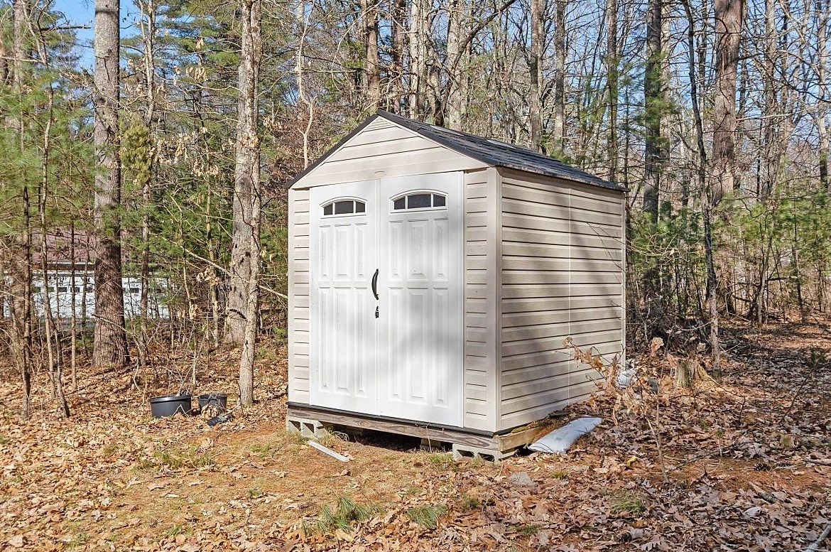 58 Bean Rd, Merrimack NH  03054-2418 exterior