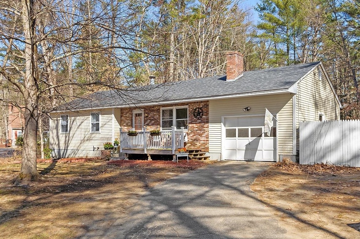 58 Bean Rd, Merrimack, NH 03054