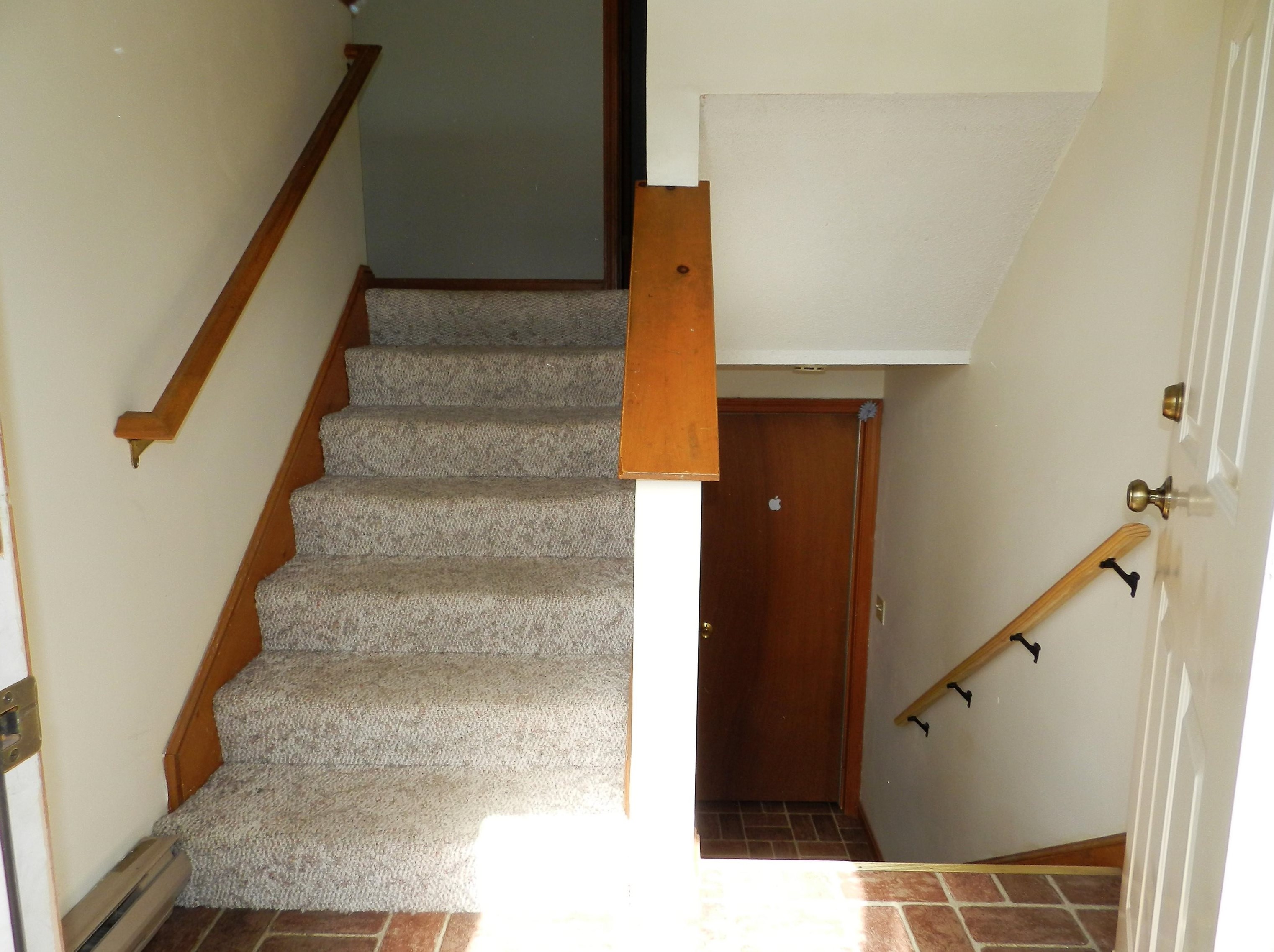 36 Batchelder Rd, Raymond, NH 03077