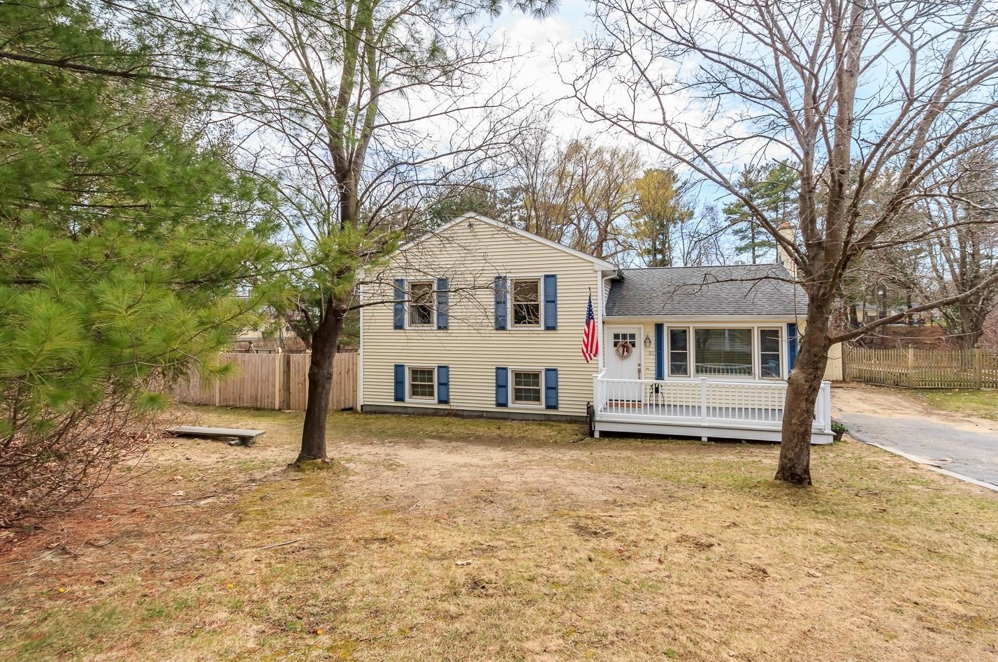 31 Hassel Brook Rd, Nashua, NH 03060