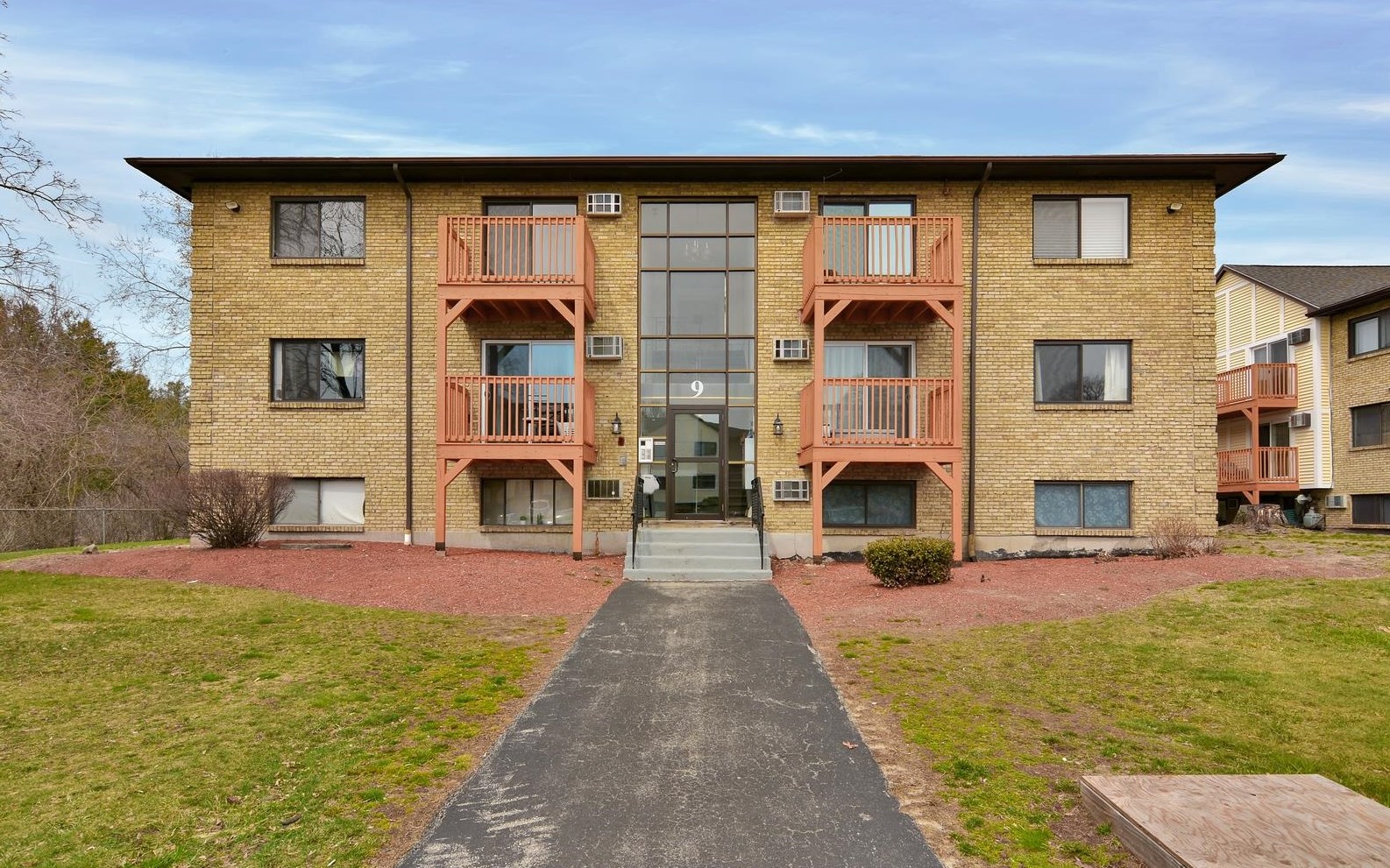 9 Lancelot Court #14, Salem, NH 03079