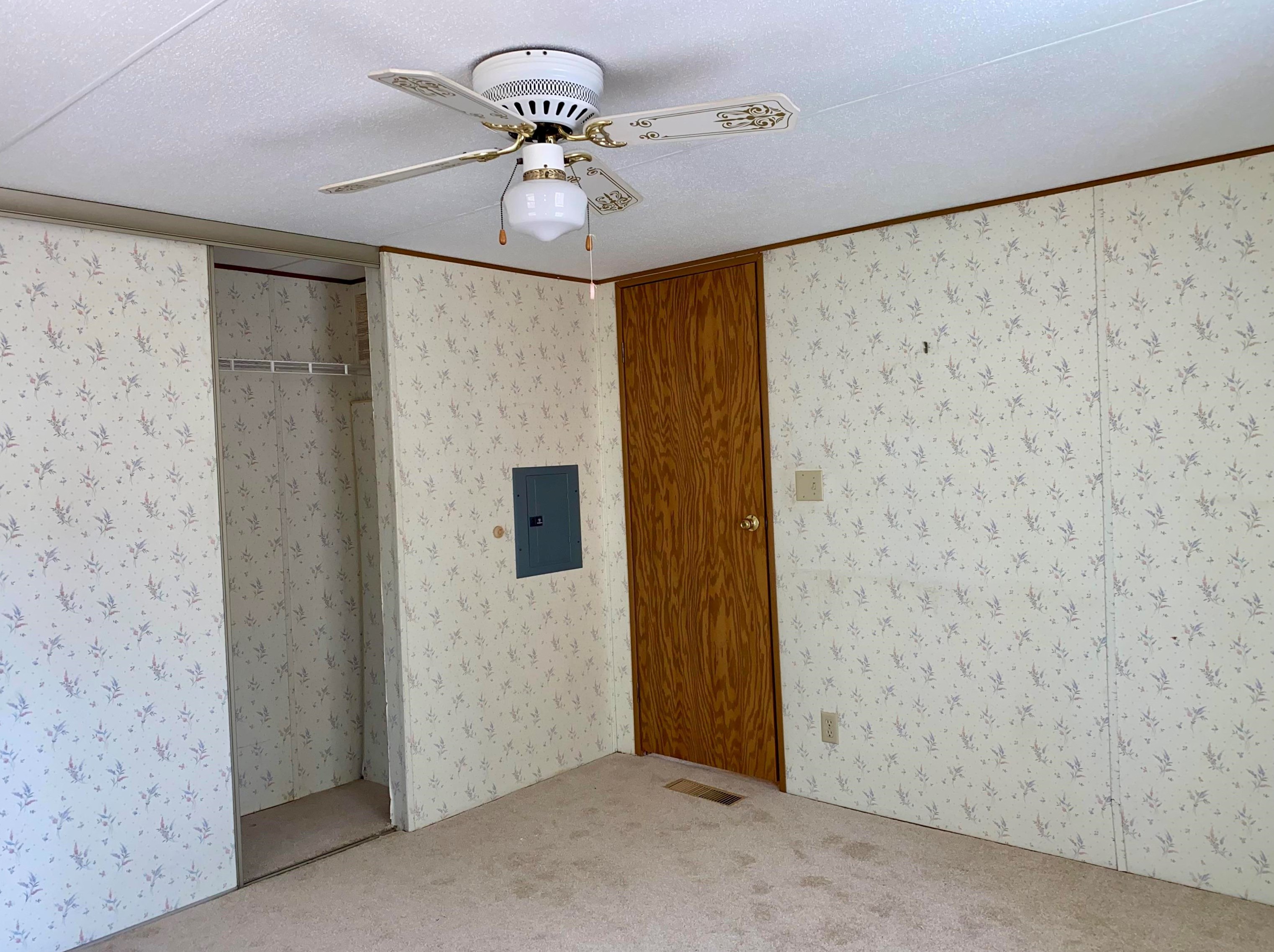 74 Sugar Hl Dr, Bridgewater NH 03222-3549 exterior