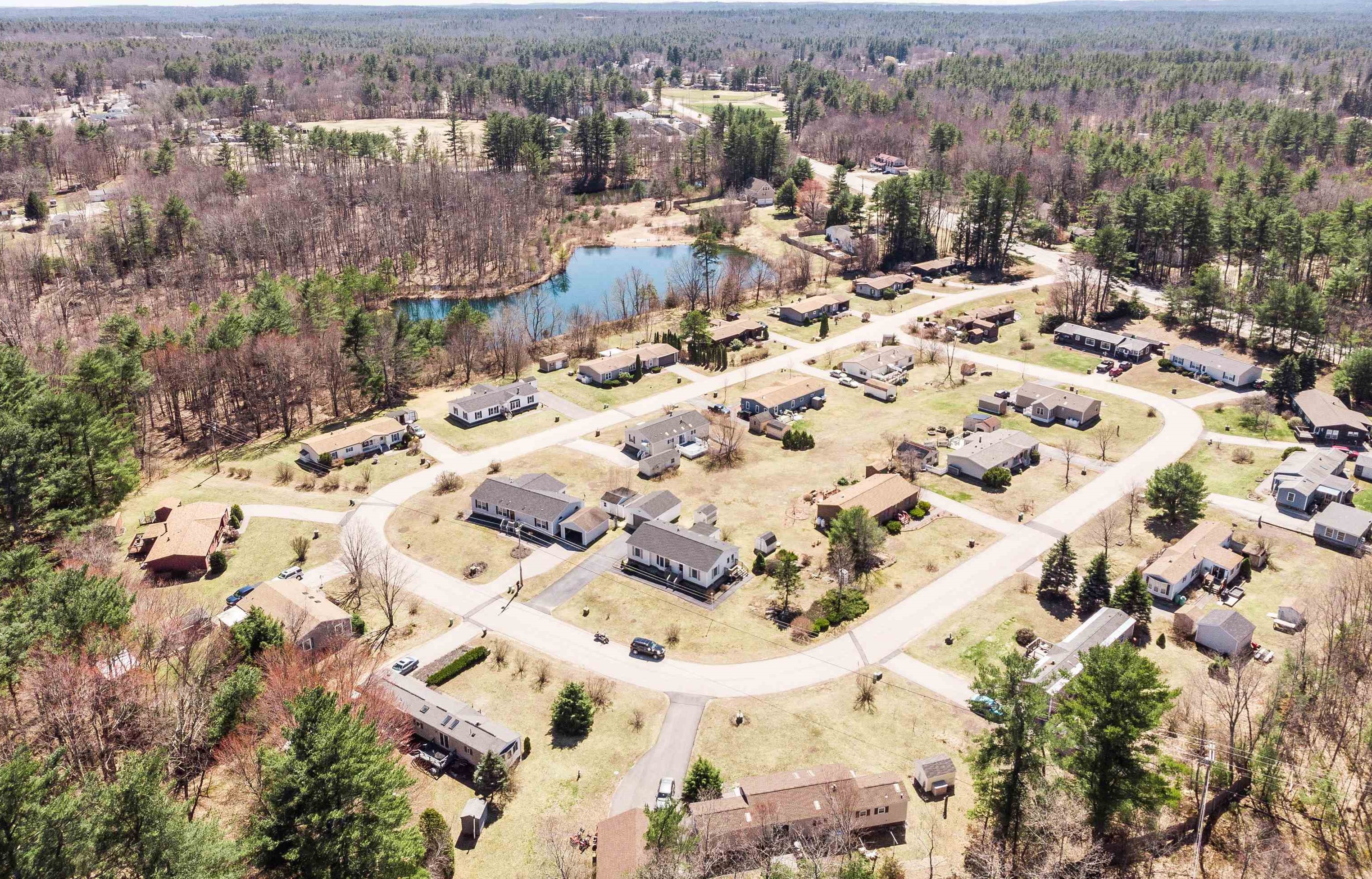 12 Lilac Ct, Raymond, NH 03077
