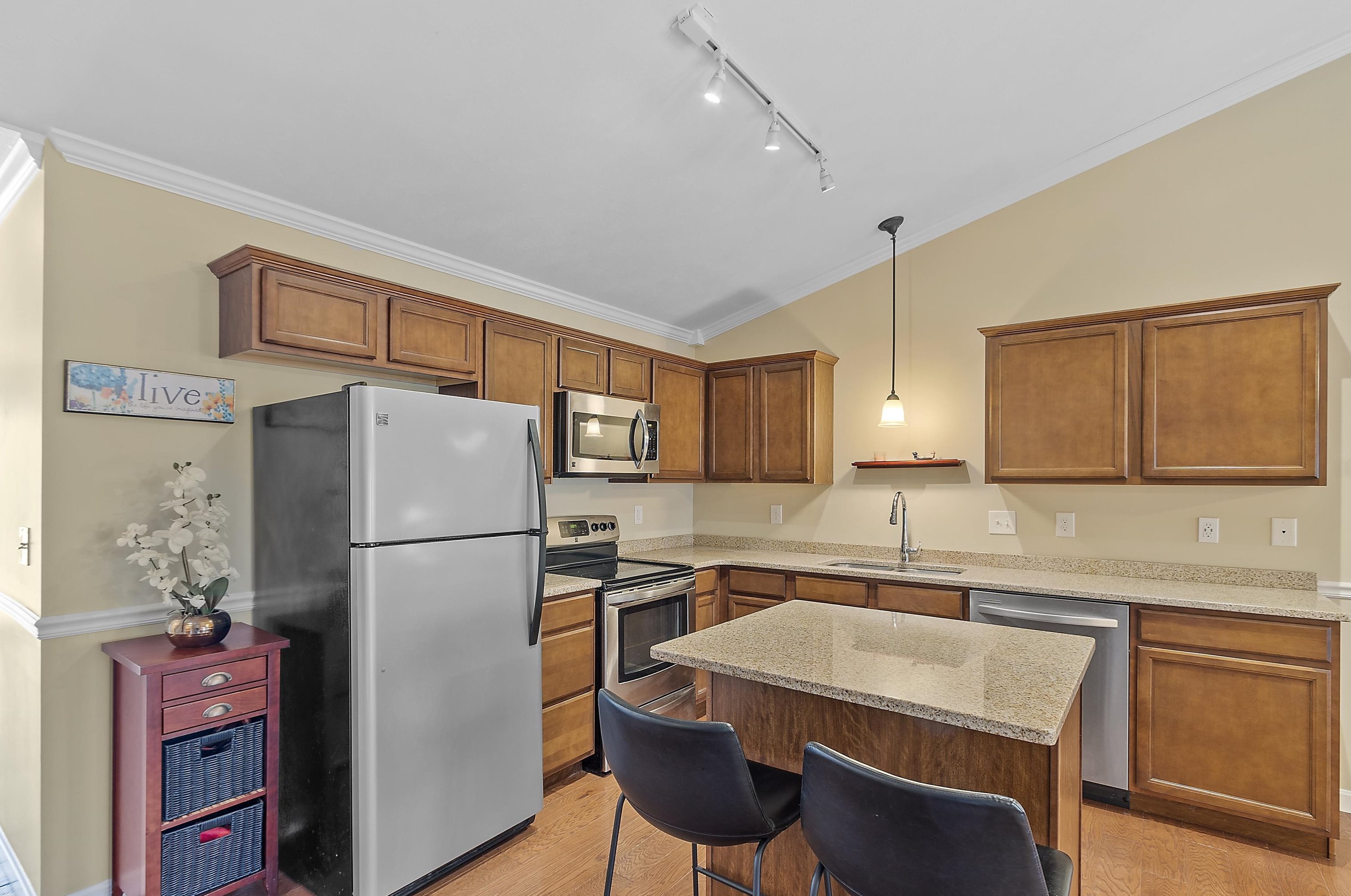 28 Owens Dr #116, Swanzey Center, NH 03446