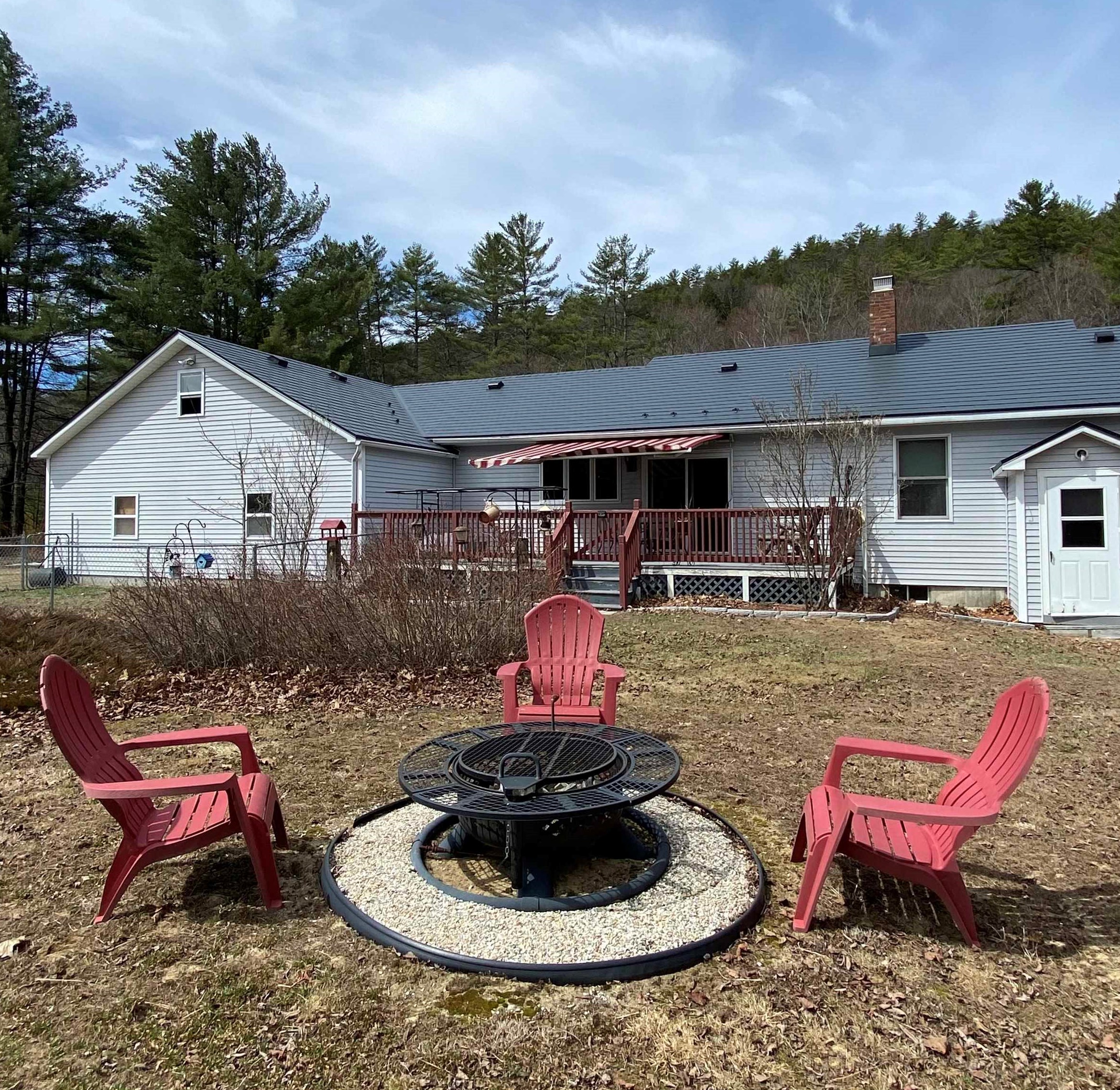 701 Main St, Bridgewater, NH 03222-3528