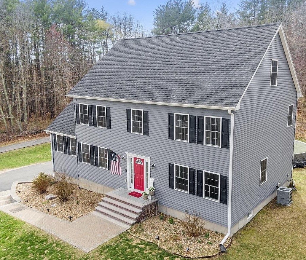 28 Marblehead Rd, Windham, NH 03087-2373