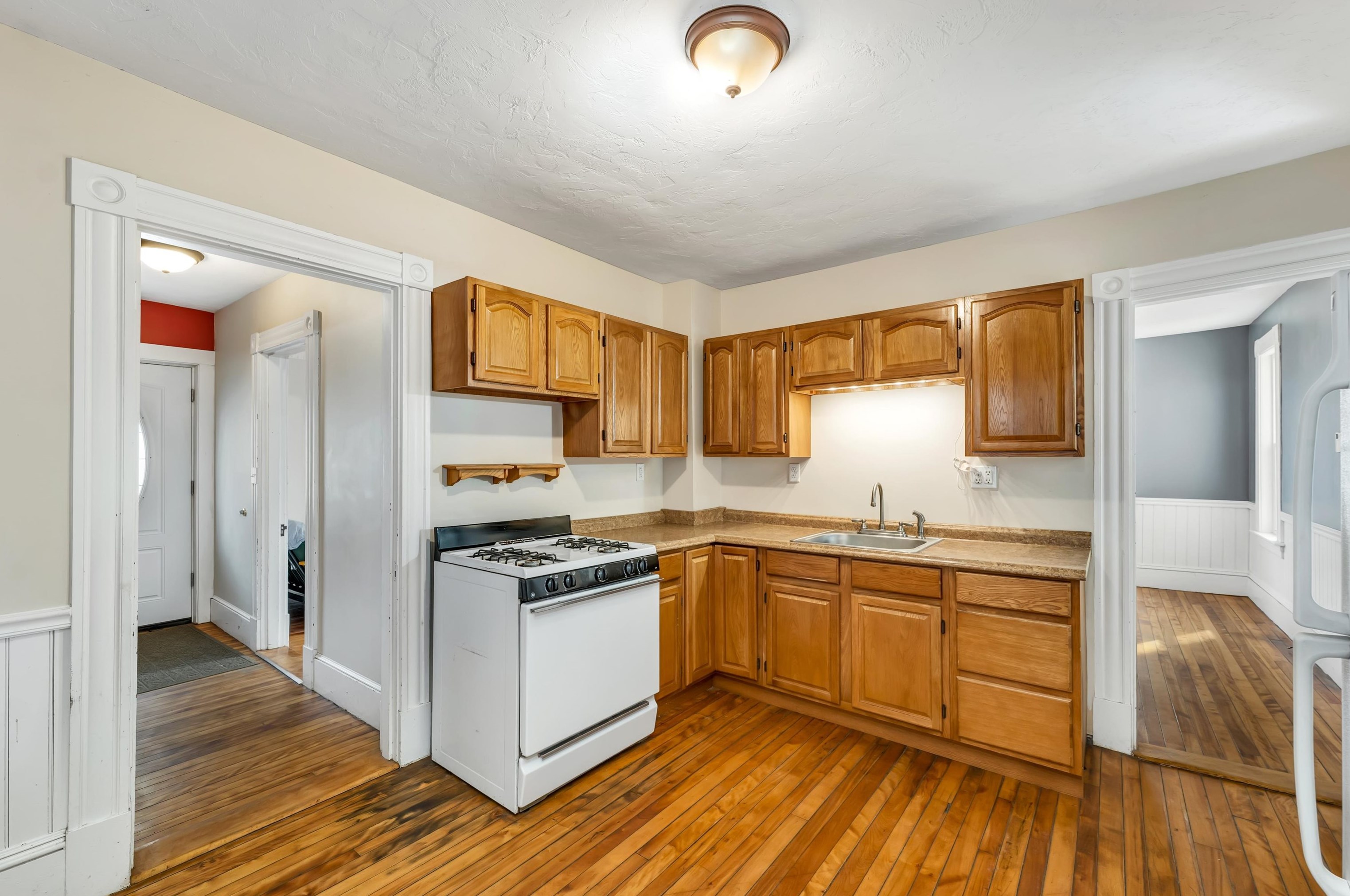 1 Crawford St, Bridgewater NH  03264-1401 exterior