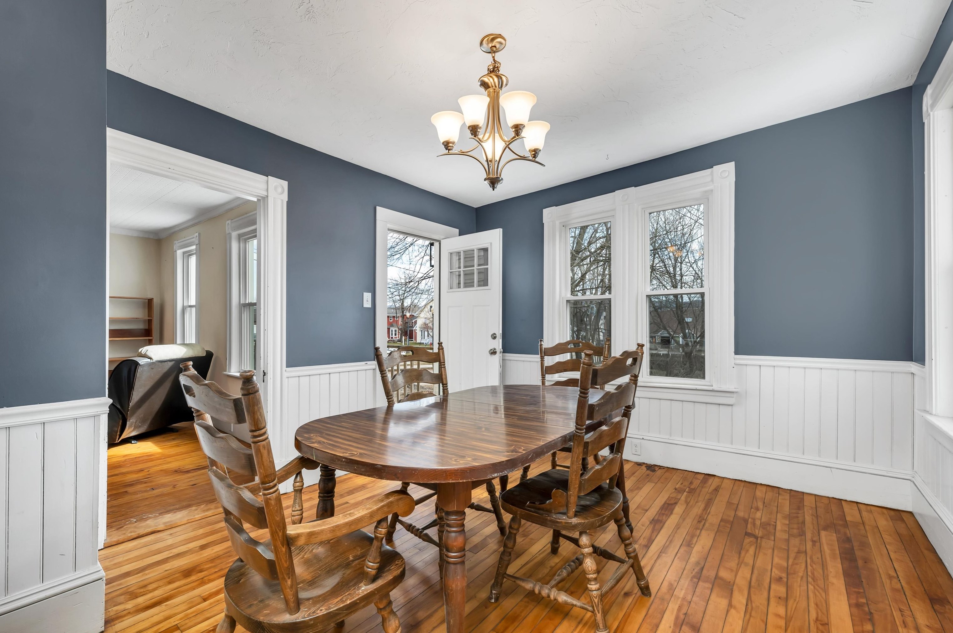 1 Crawford St, Bridgewater NH  03264-1401 exterior