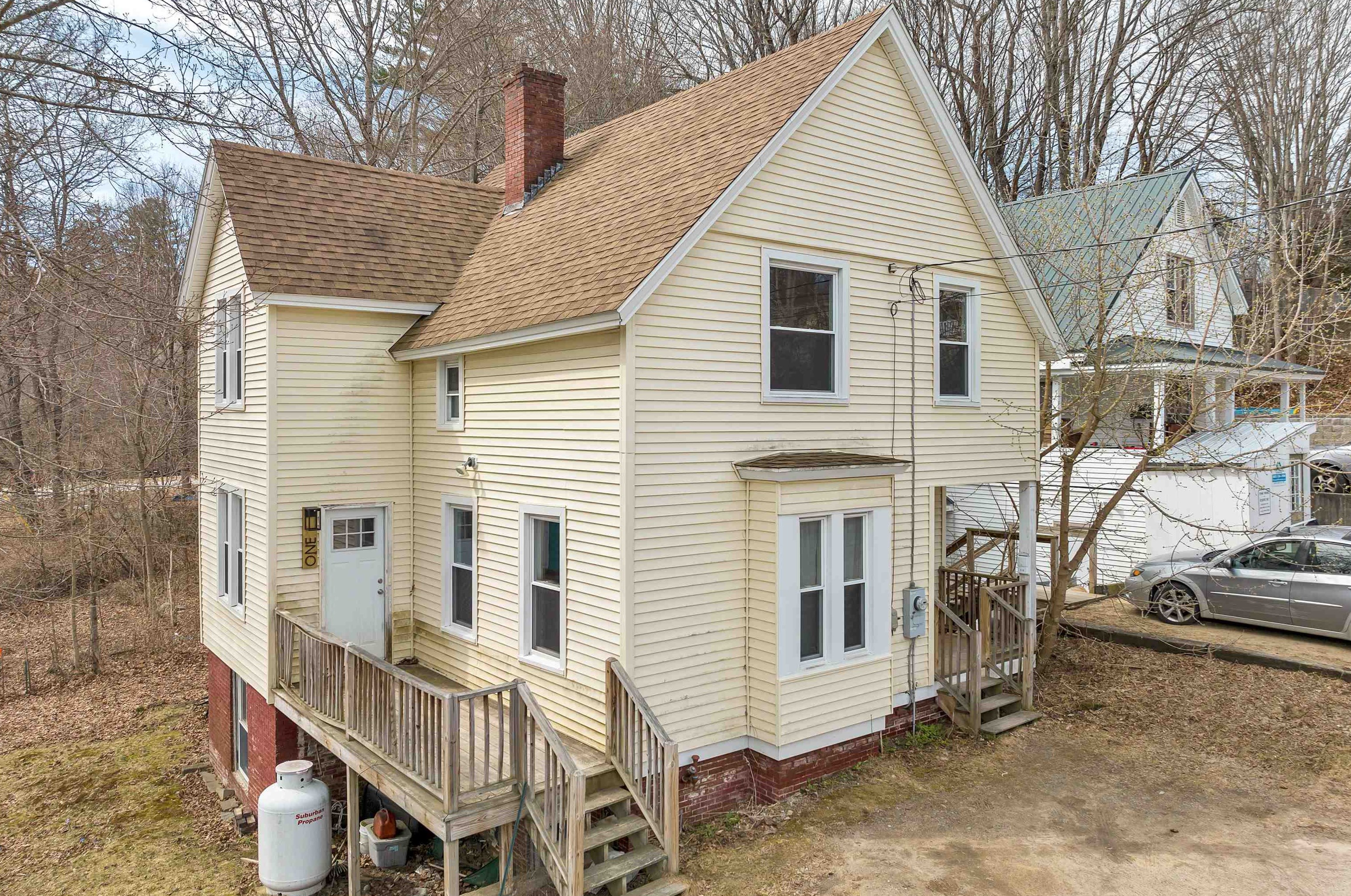 1 Crawford St, Bridgewater NH  03264-1401 exterior