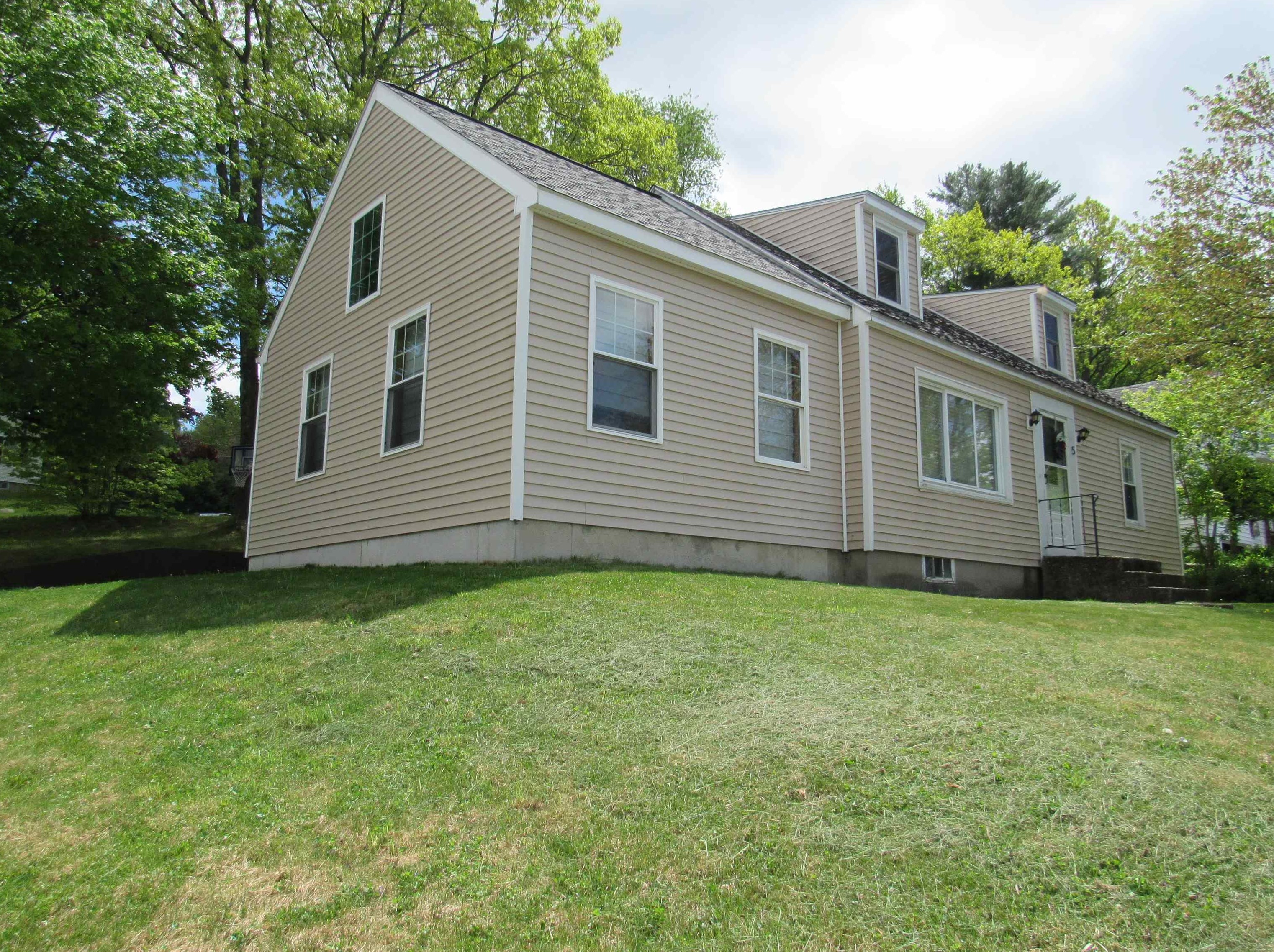 5 Hodgkins Terrace, Unity, NH 03743