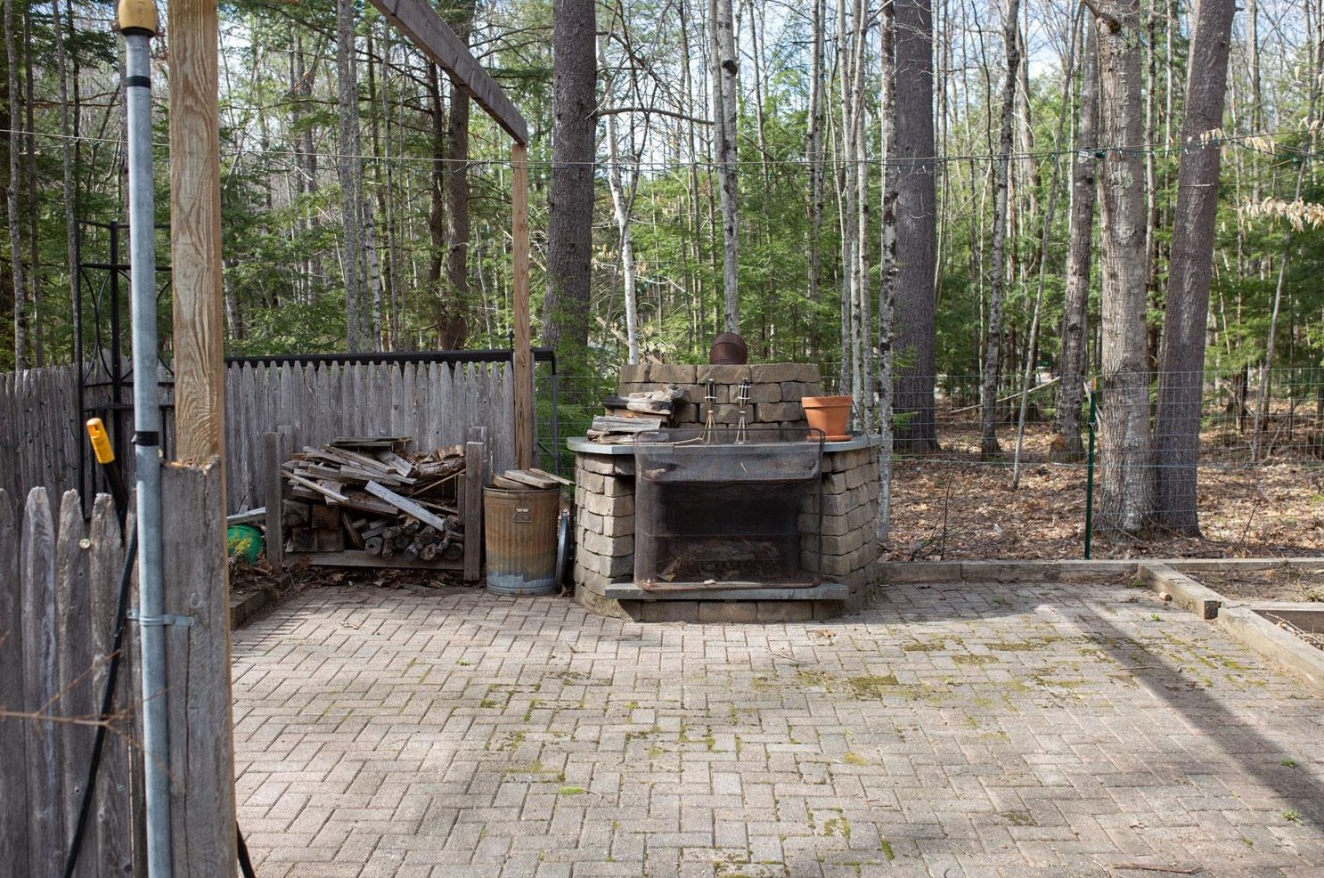 268 Washburn Rd, Bridgewater NH  03222-6617 exterior