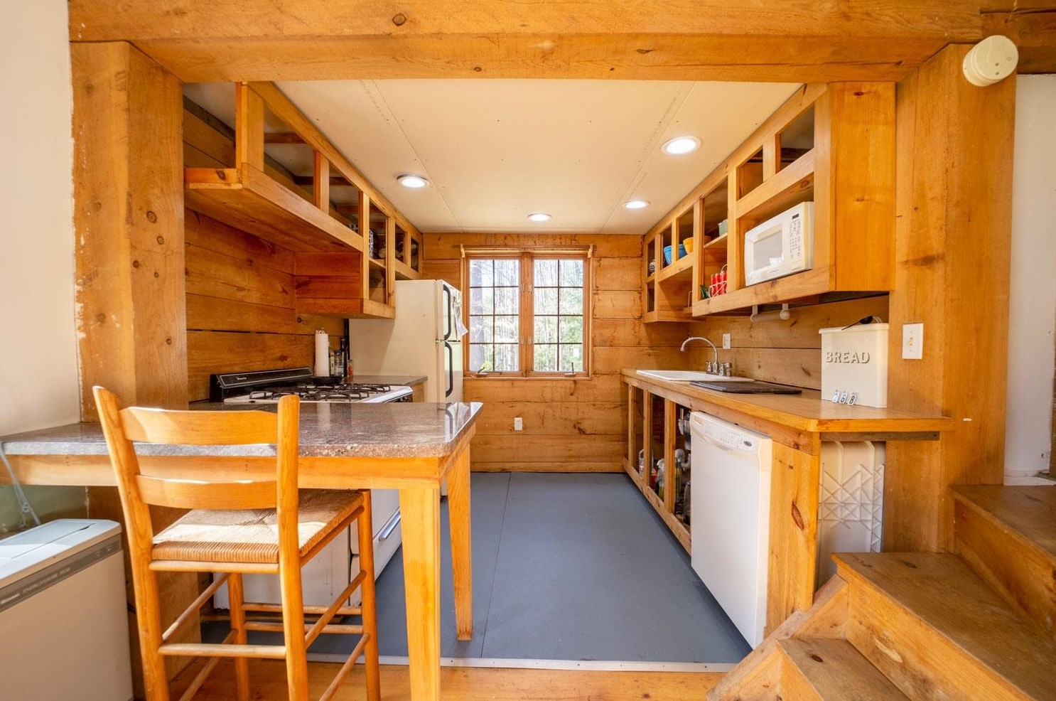 268 Washburn Rd, Bridgewater NH  03222-6617 exterior