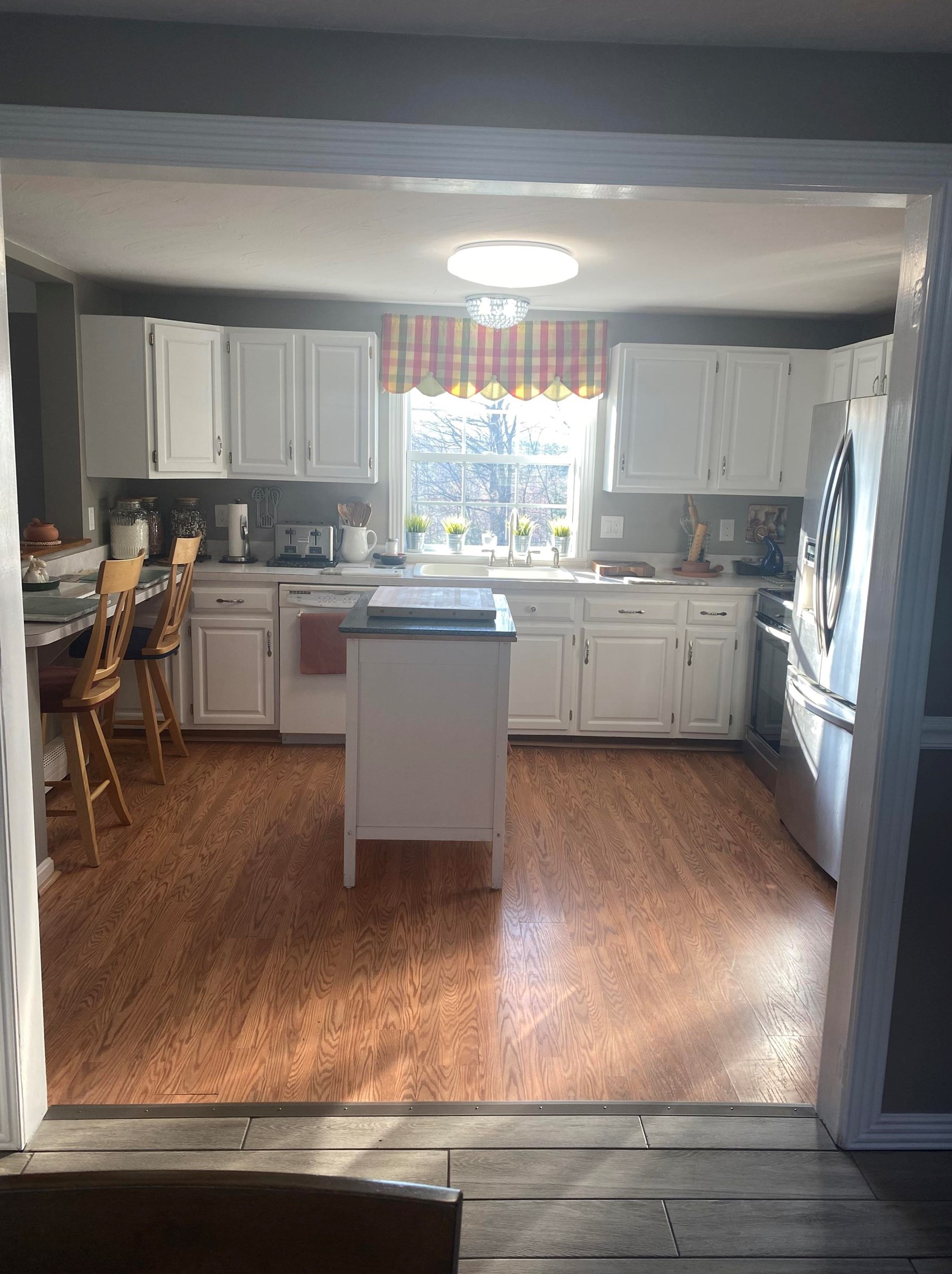 73 Mountain View Dr, New Ipswich, NH 03071