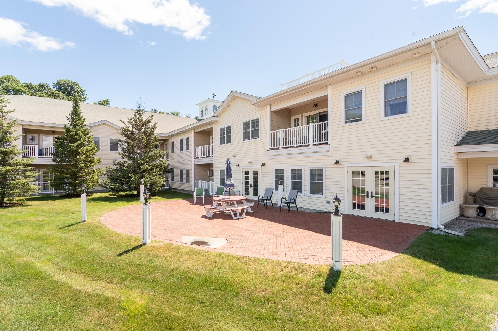3 Abbey Ln #4, Meredith, NH 03253
