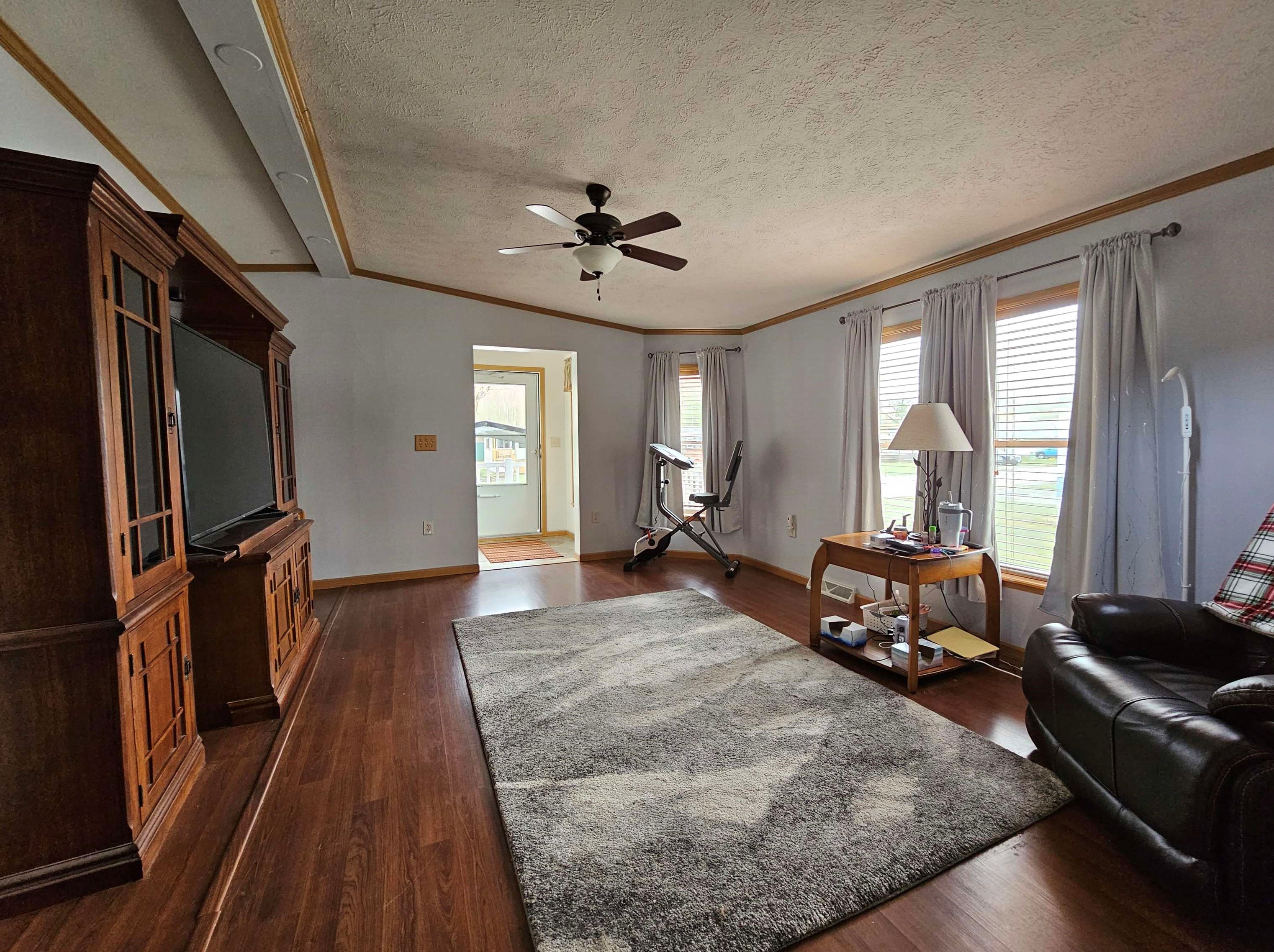 21 N Emperor Dr, Concord, NH 03303