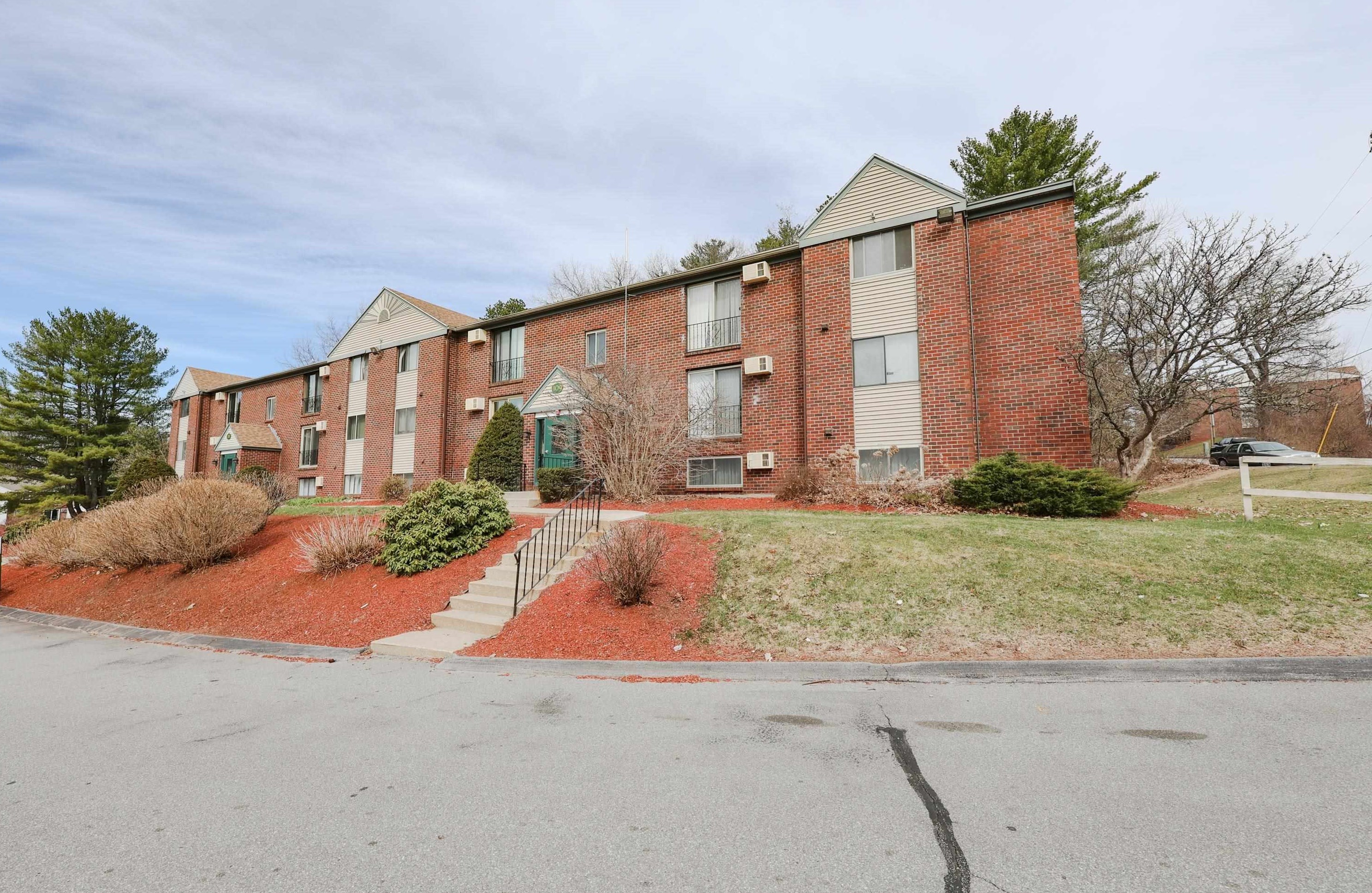 109 English Village Rd #303, Manchester, NH 03102