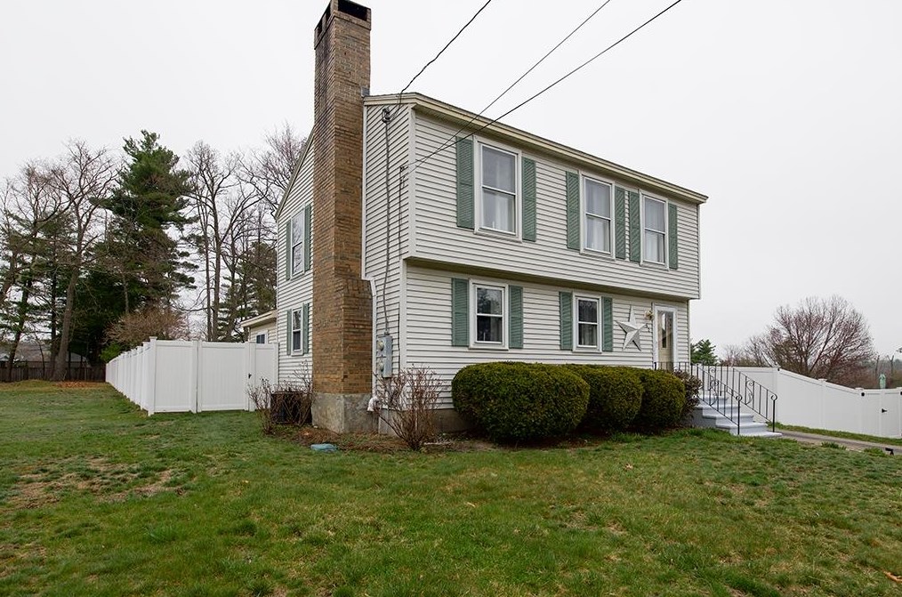 52 Valentine Dr, Manchester, NH 03103-2362