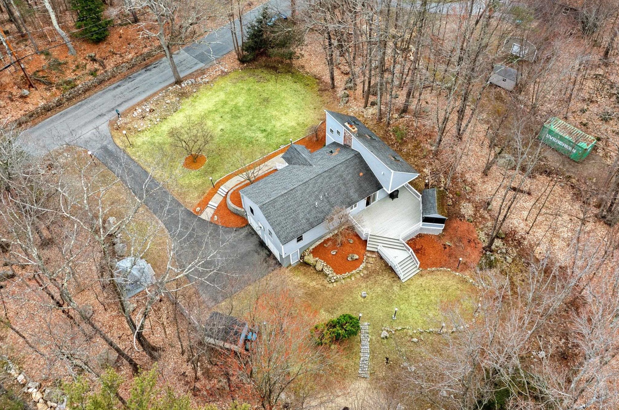 68 Hampstead Rd, Danville, NH 03819