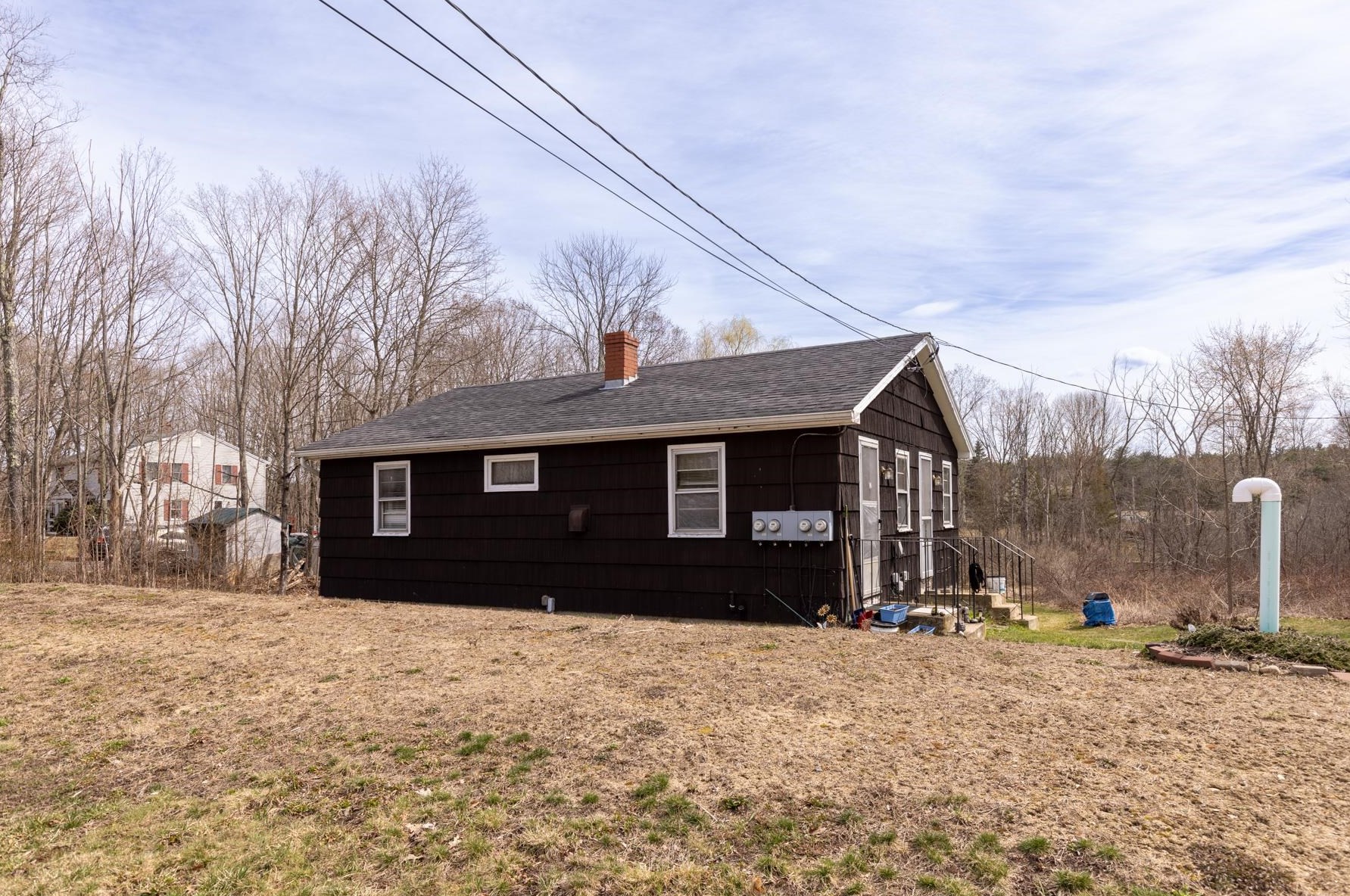 208 Mast Rd, Lee, NH 03861