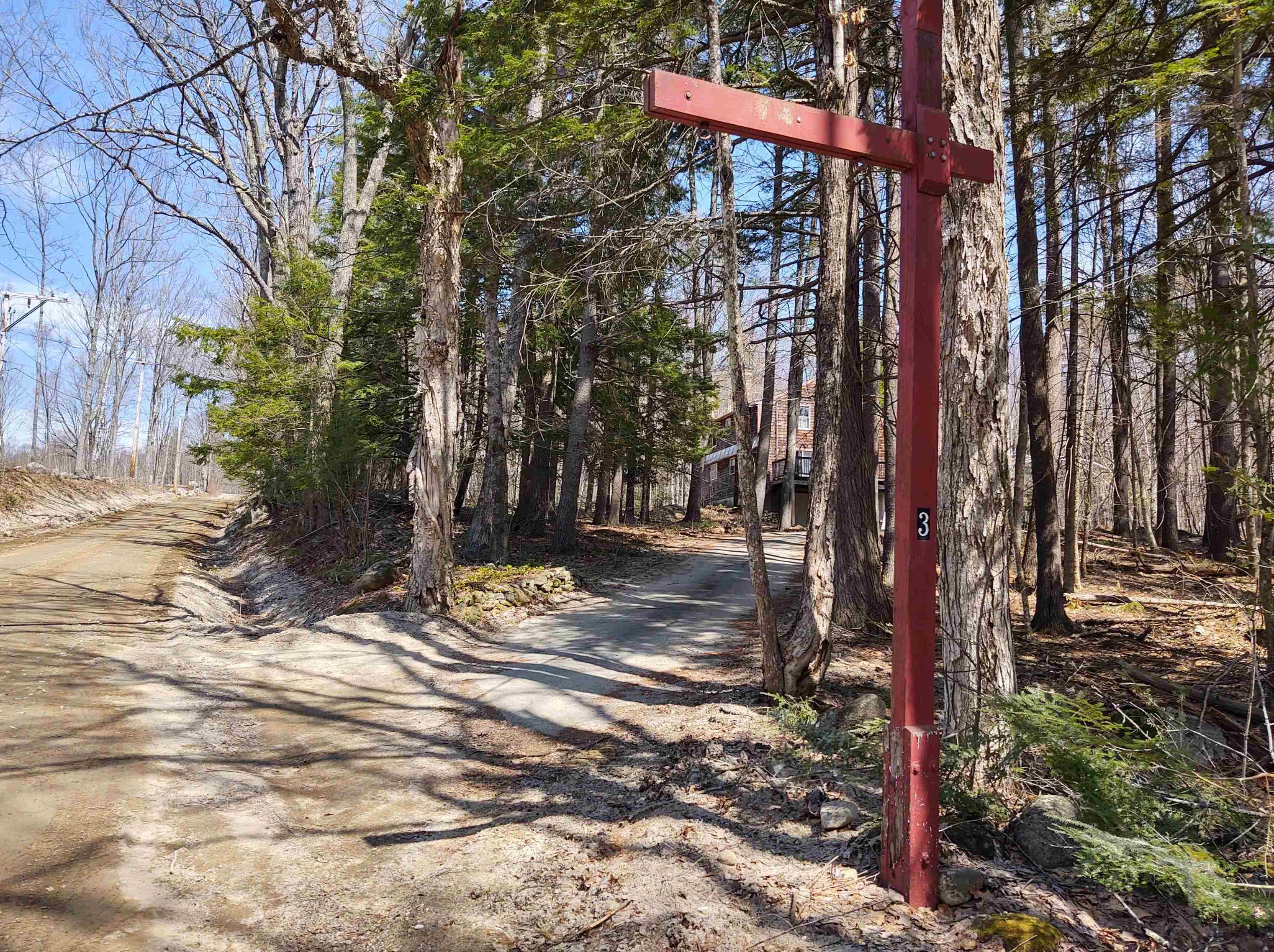 3 Stoddard Rd, Tuftonboro, NH 03894-4704