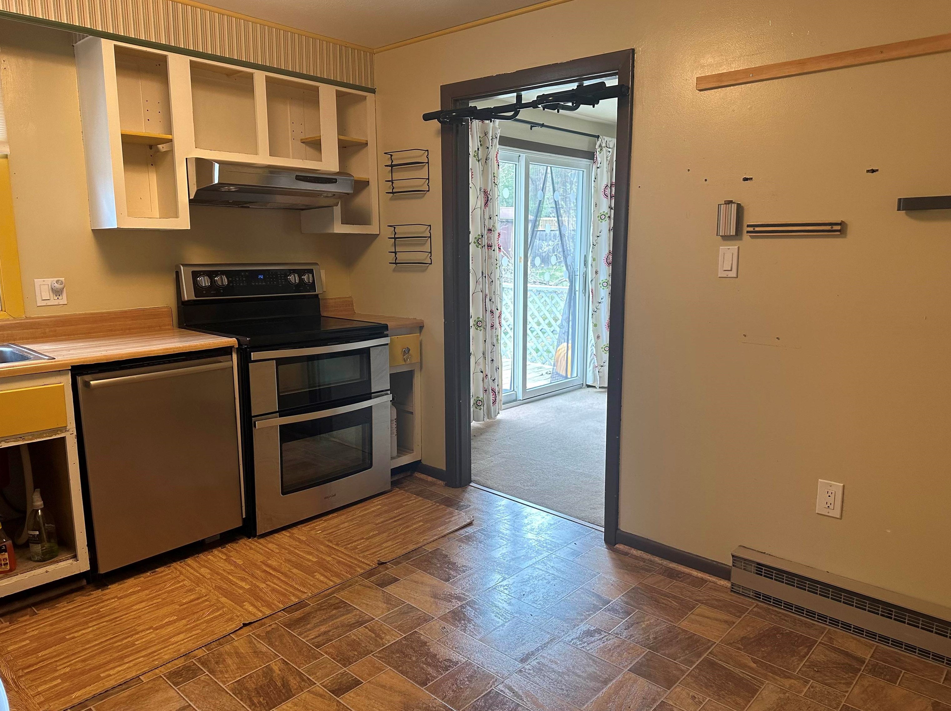 241 Meriden Rd, Lebanon NH  03766-2301 exterior