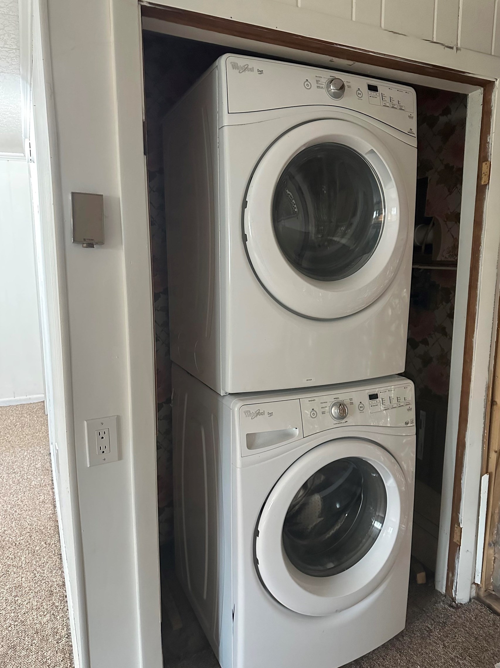 241 Meriden Rd, Lebanon NH  03766-2301 exterior