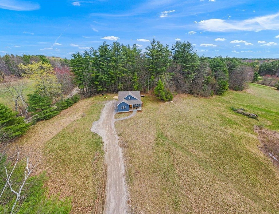 10 Colburn Rd, New Boston, NH 03070 exterior