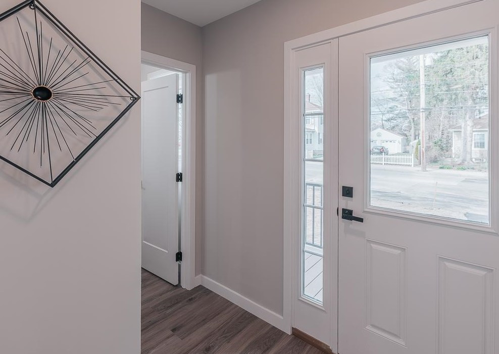 220 Mast Rd, Manchester, NH 03102-4145