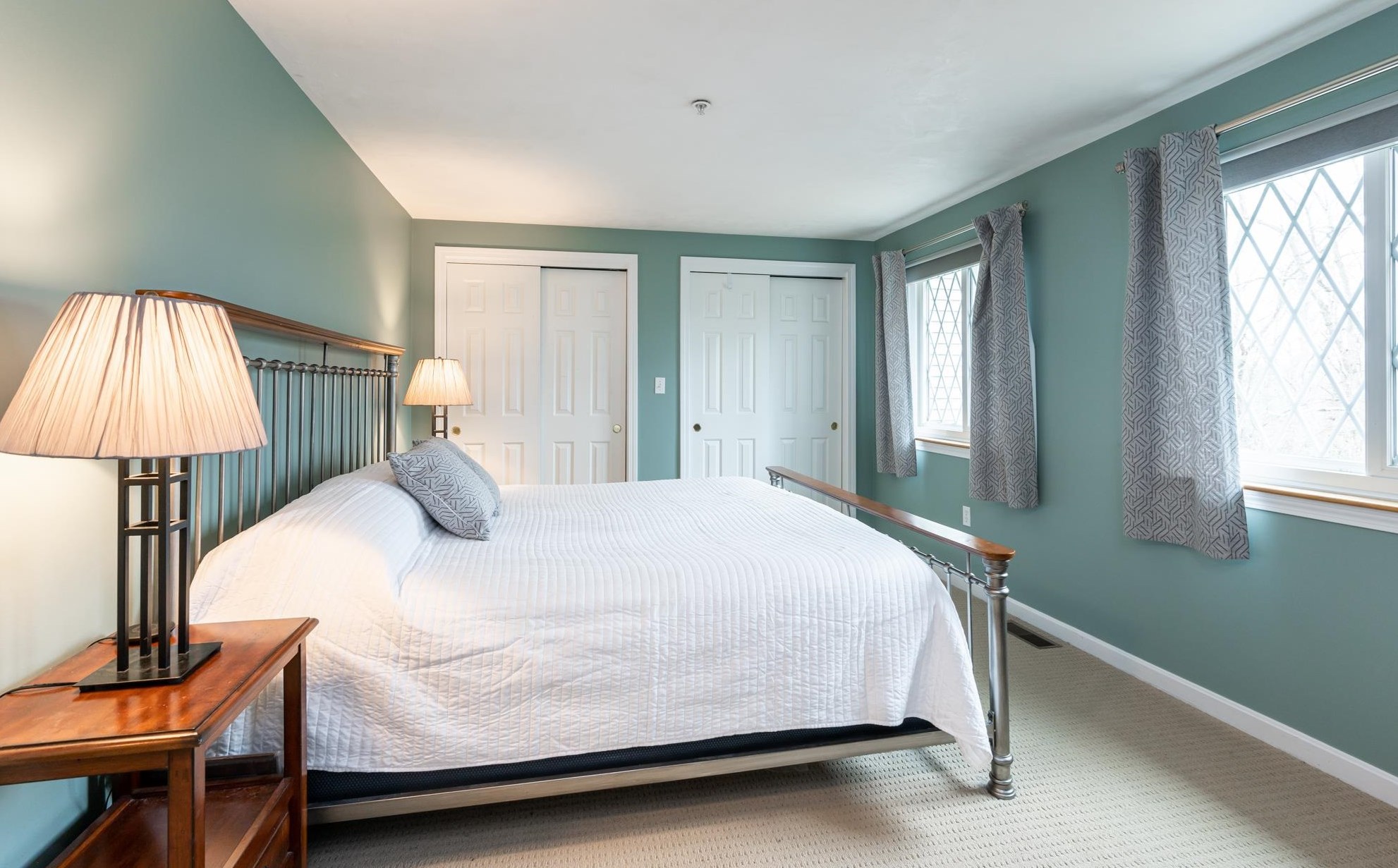 8 Burberry Ct, Merrimack NH exterior