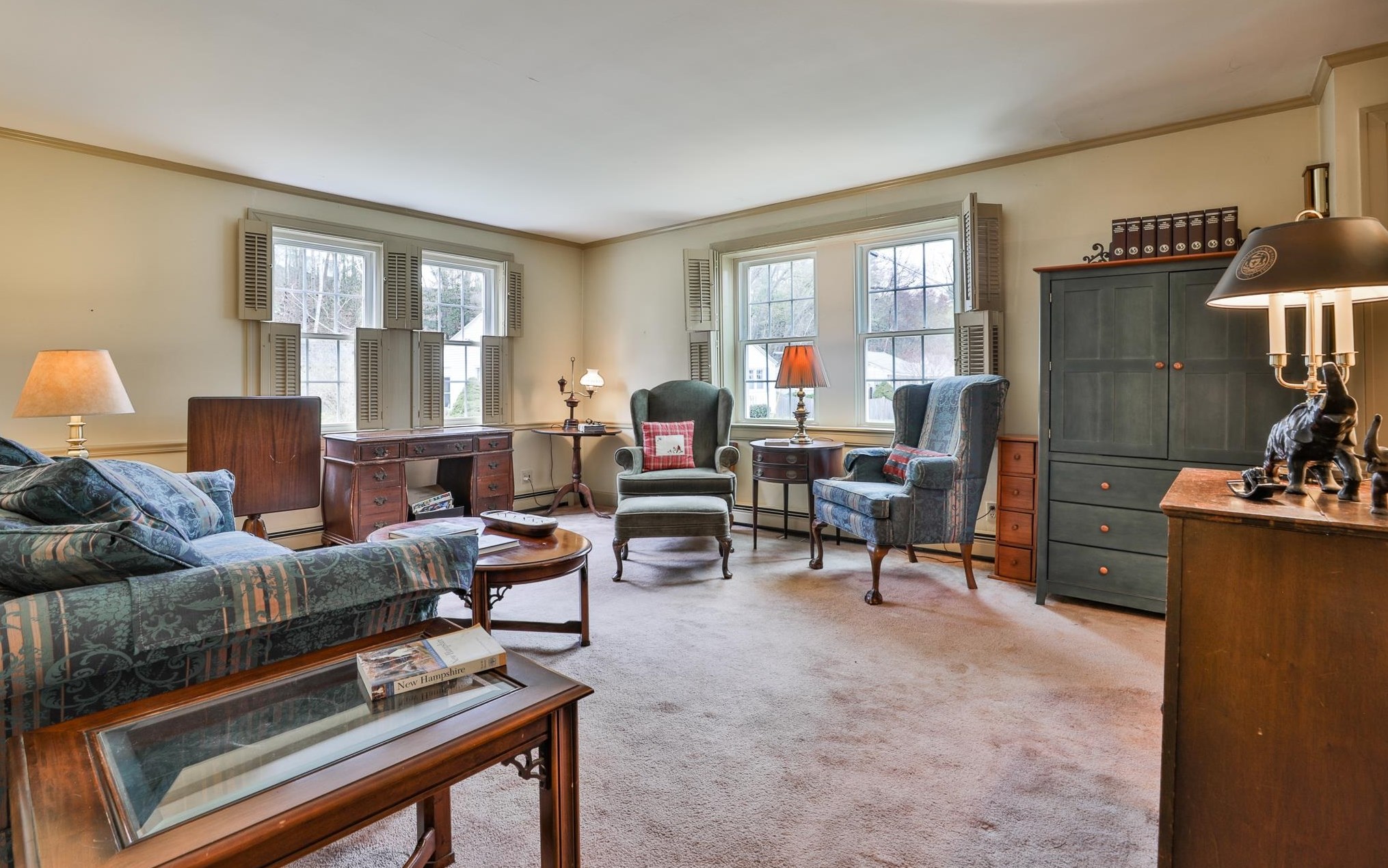 40 Newgate Cir, Manchester NH  03102-5147 exterior