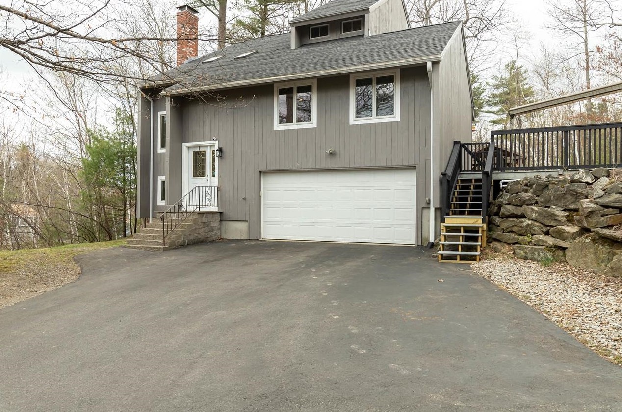 38 Gaita Dr, Derry, NH 03038