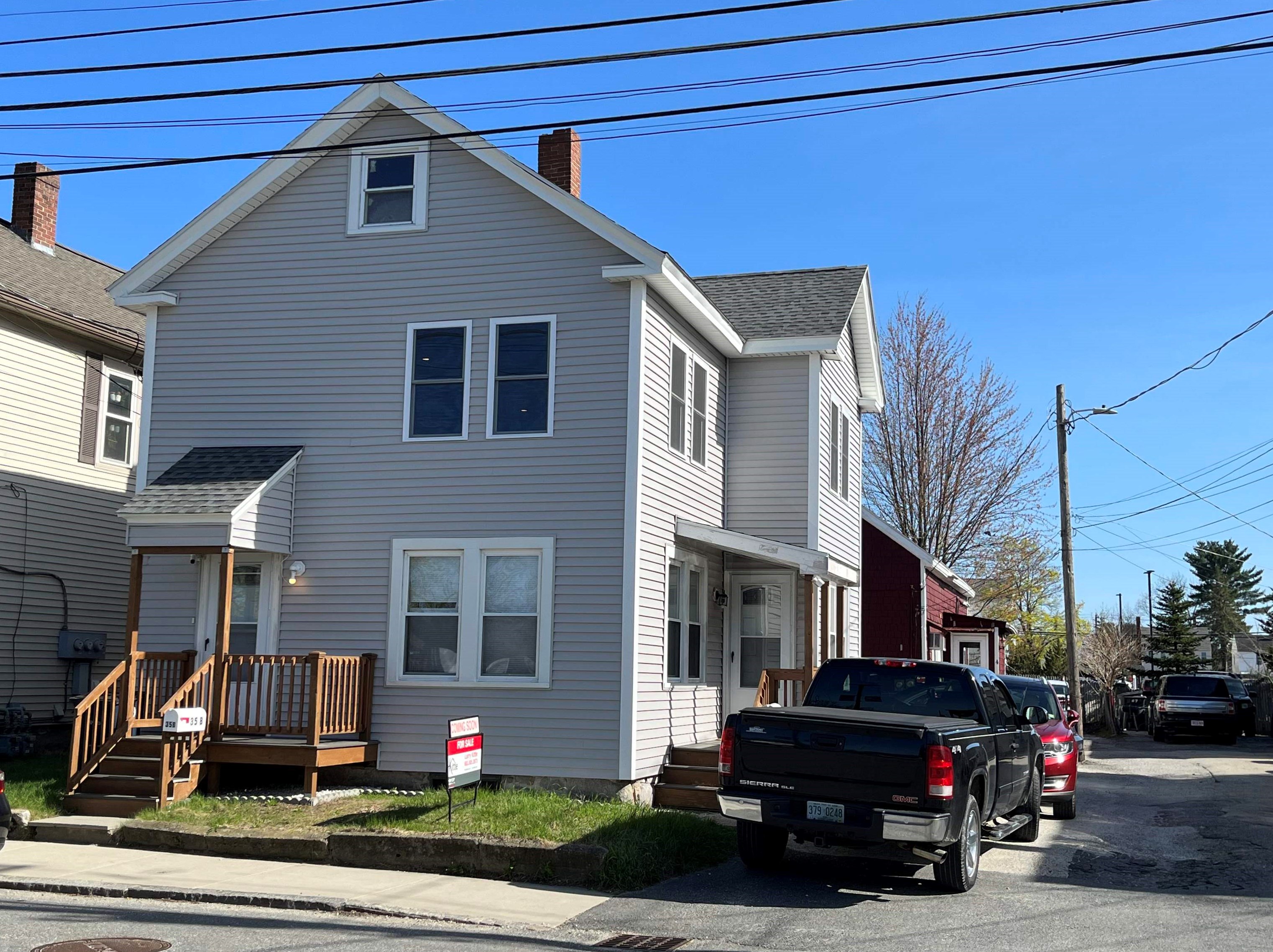 35 Tyler St, Nashua, NH 03060