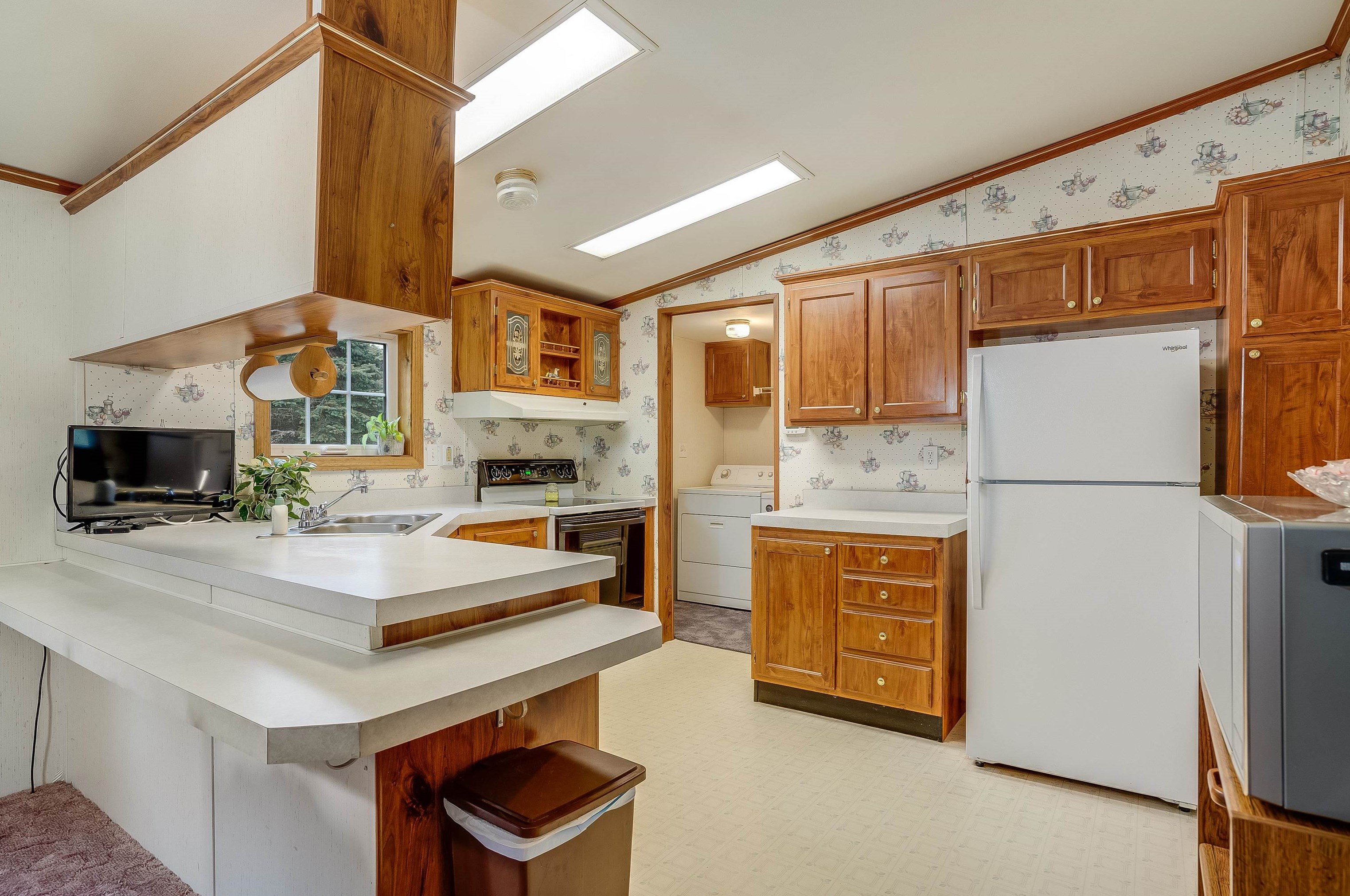 17 Great Brook Dr, Belmont, NH 03220