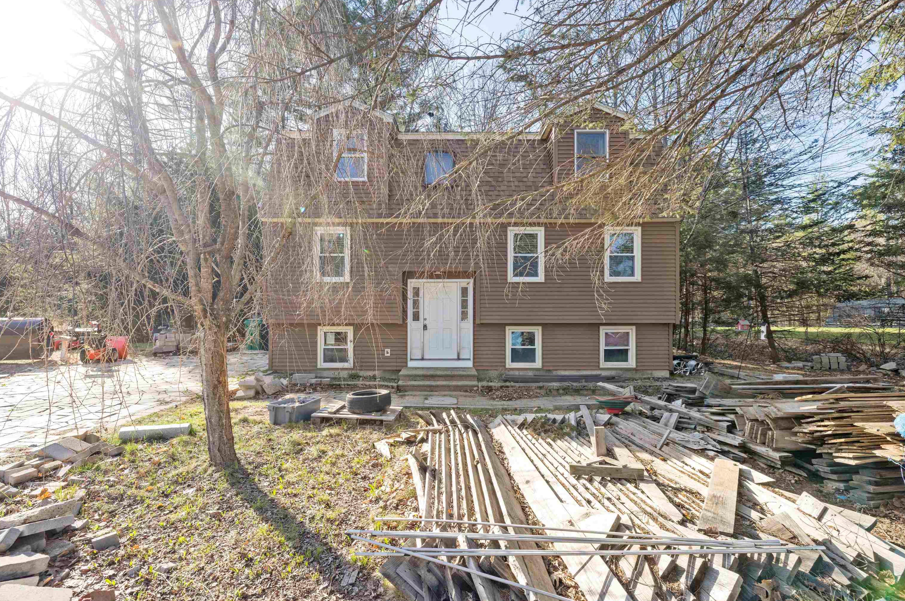 383 Whittier Dr, Fremont, NH 03044
