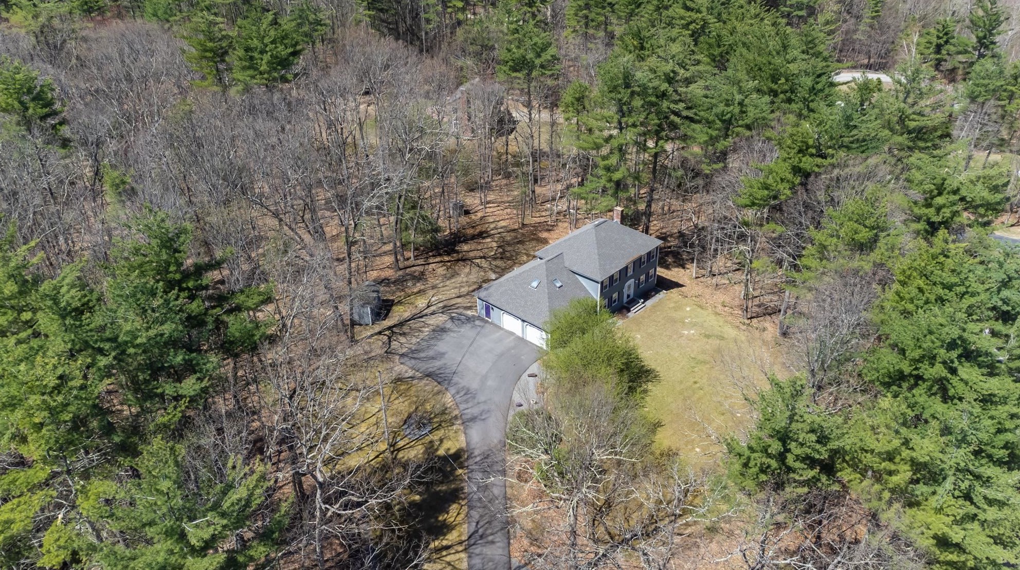 6 Beaver Pond Dr, Brookline, NH 03033