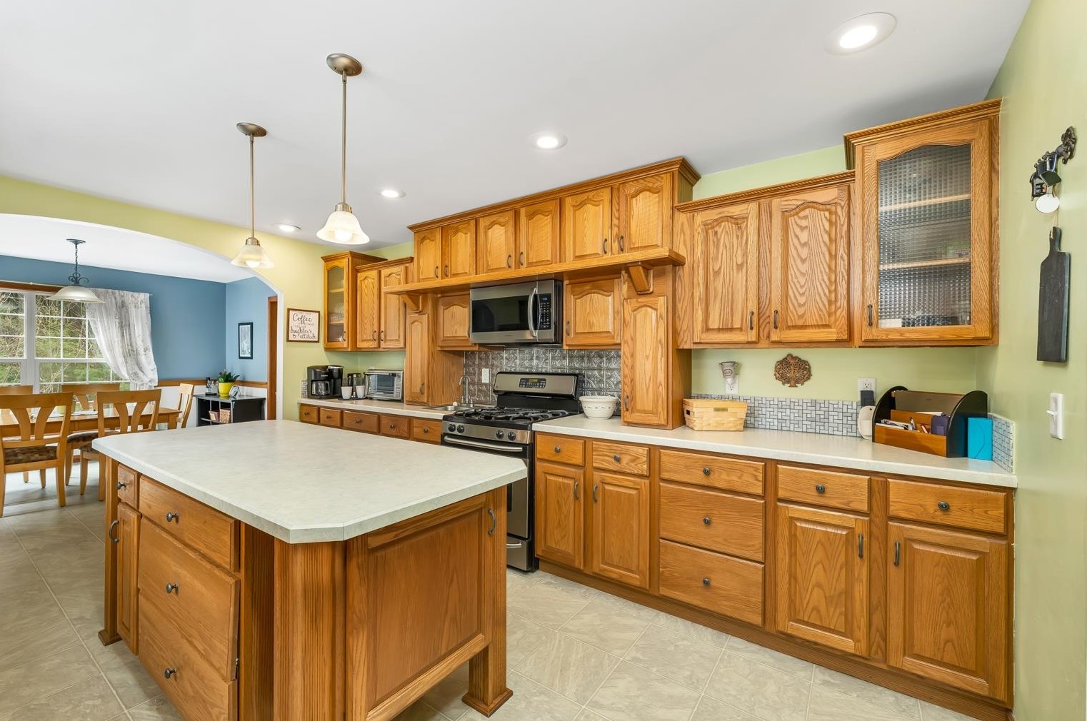 2 Campground Rd, Meredith, NH 03253-4200