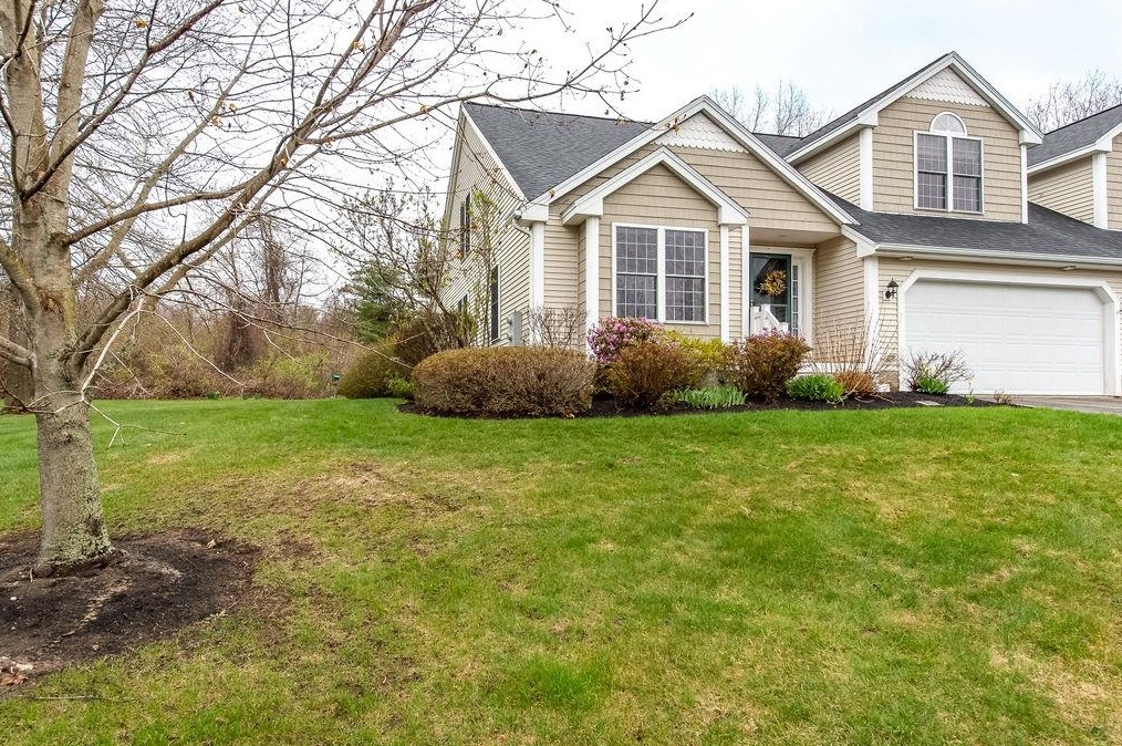 34 Dovetail Ln, Dover, NH 03820