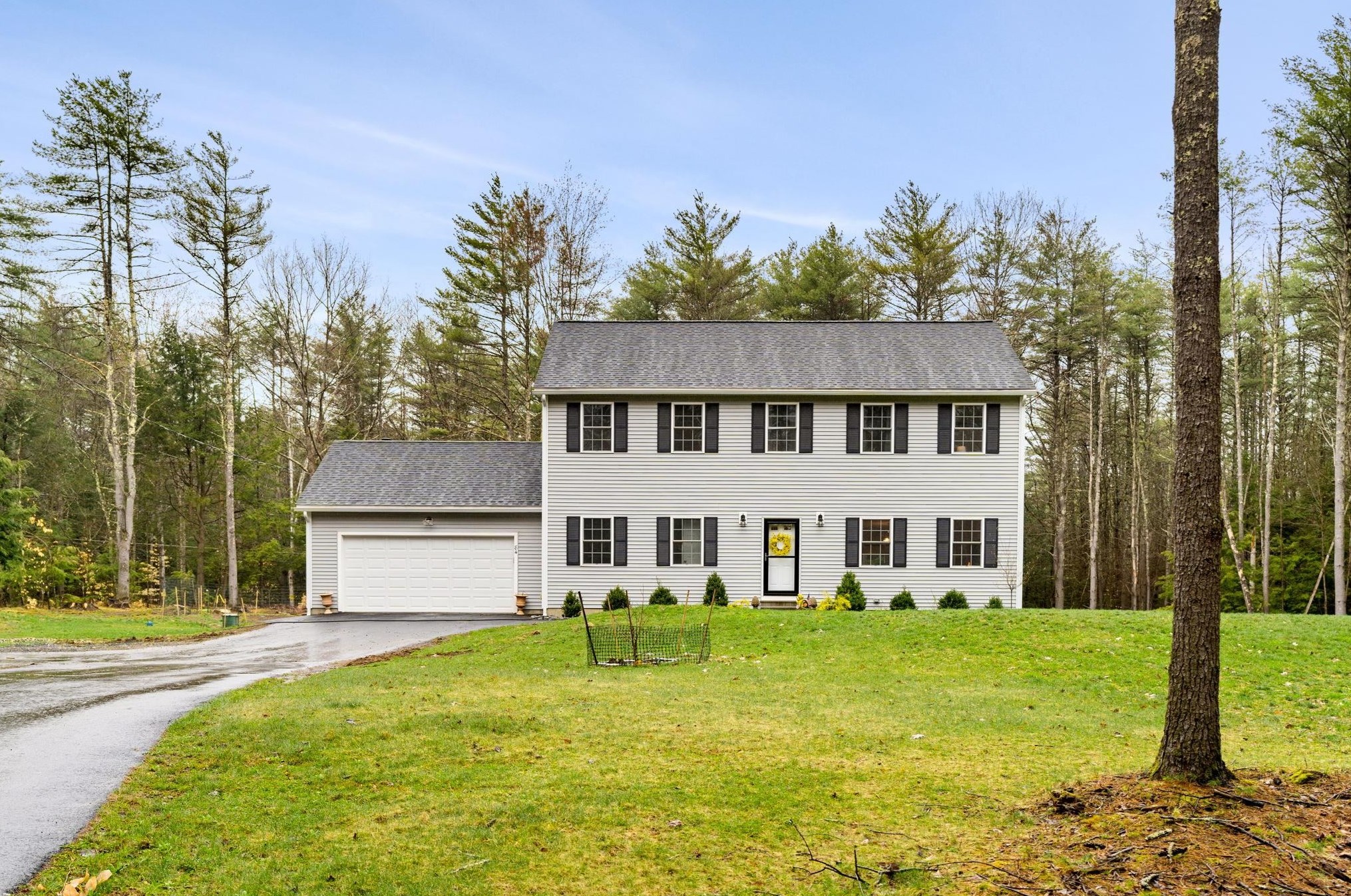 84 Osprey Ln, Lee, NH 03861