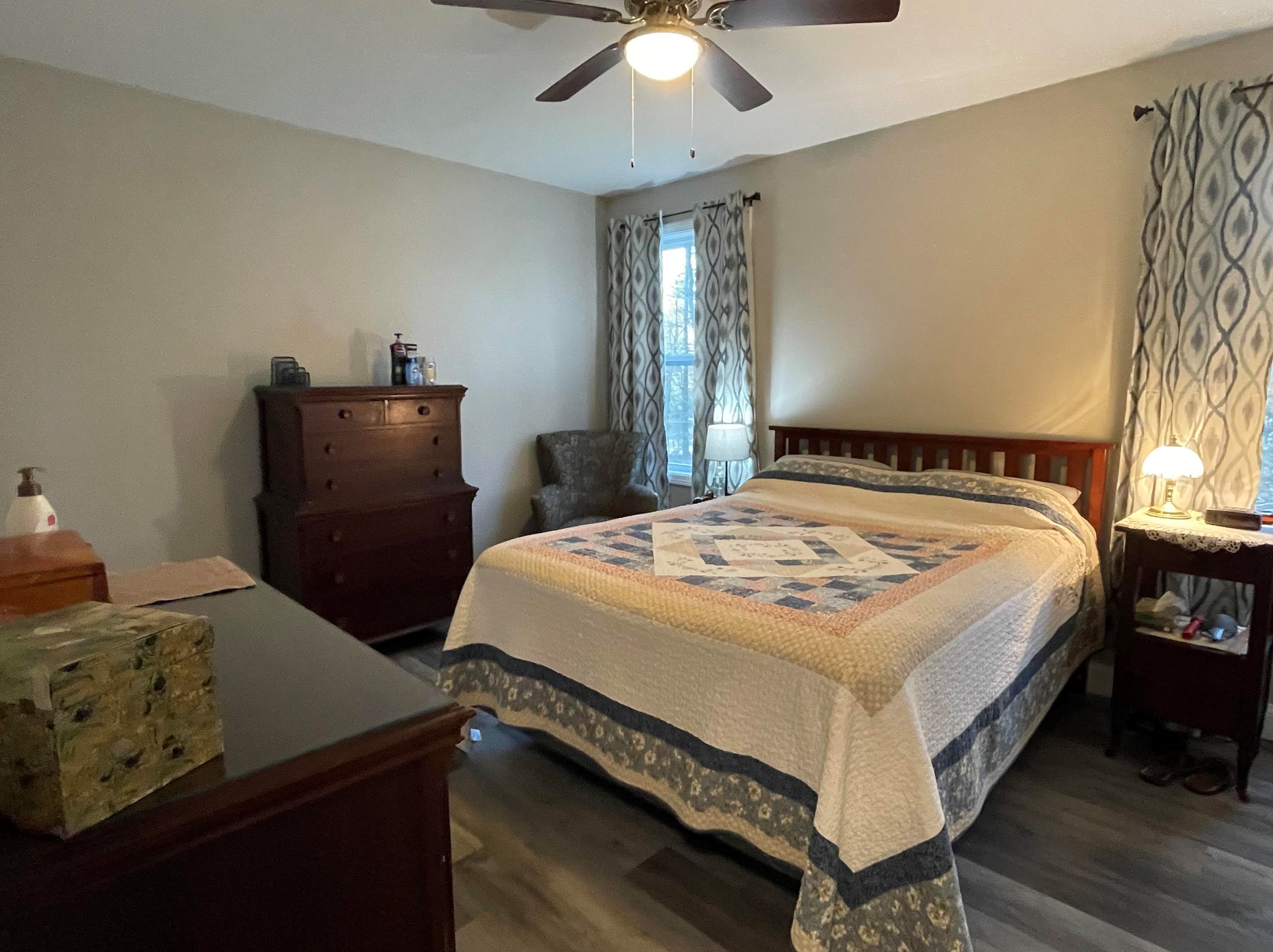 32 Barrington Cir, Ctr Ossipee NH  03814-7103 exterior