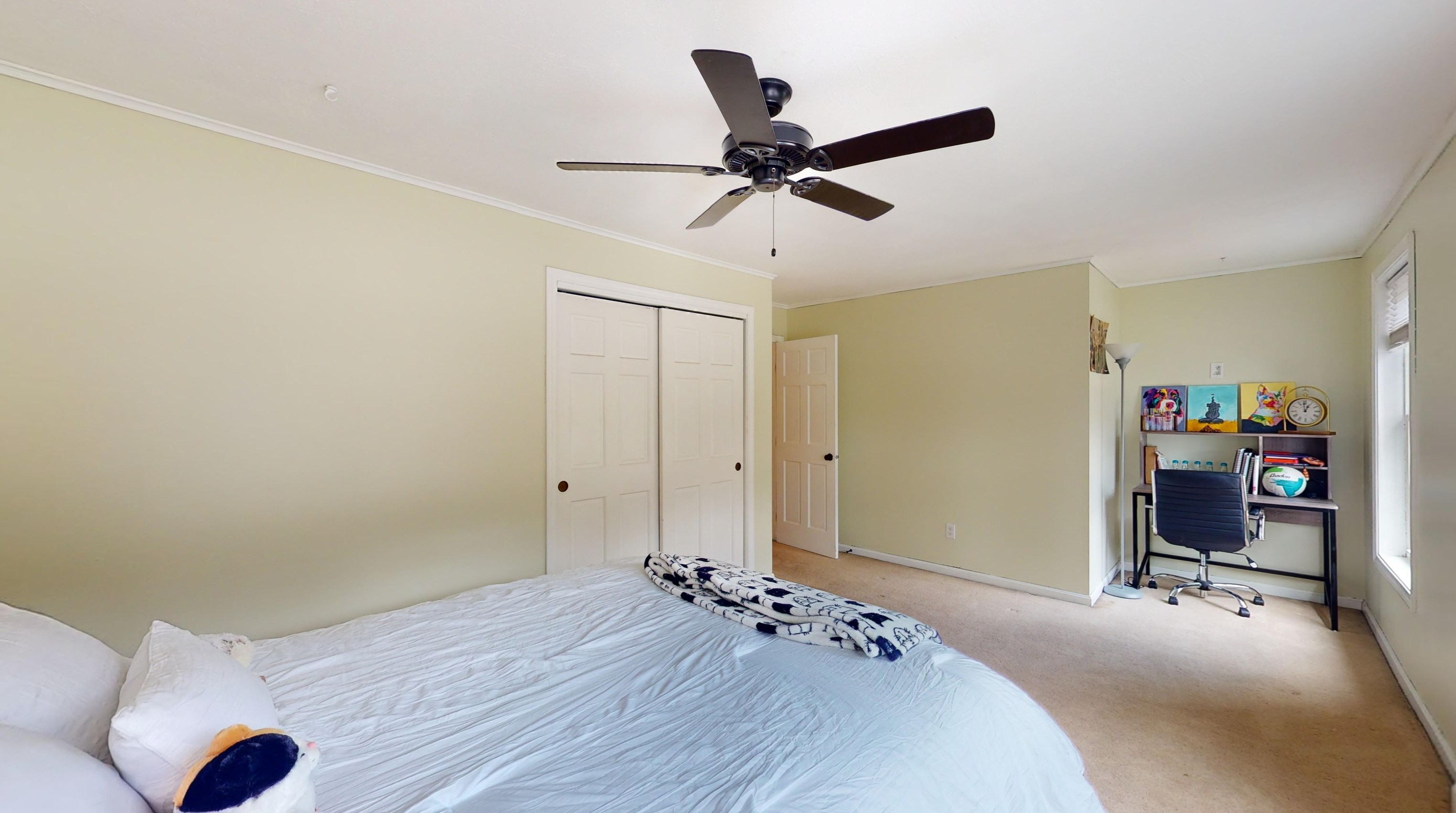 33 Old Orchard Way, Manchester NH  03103-2368 exterior