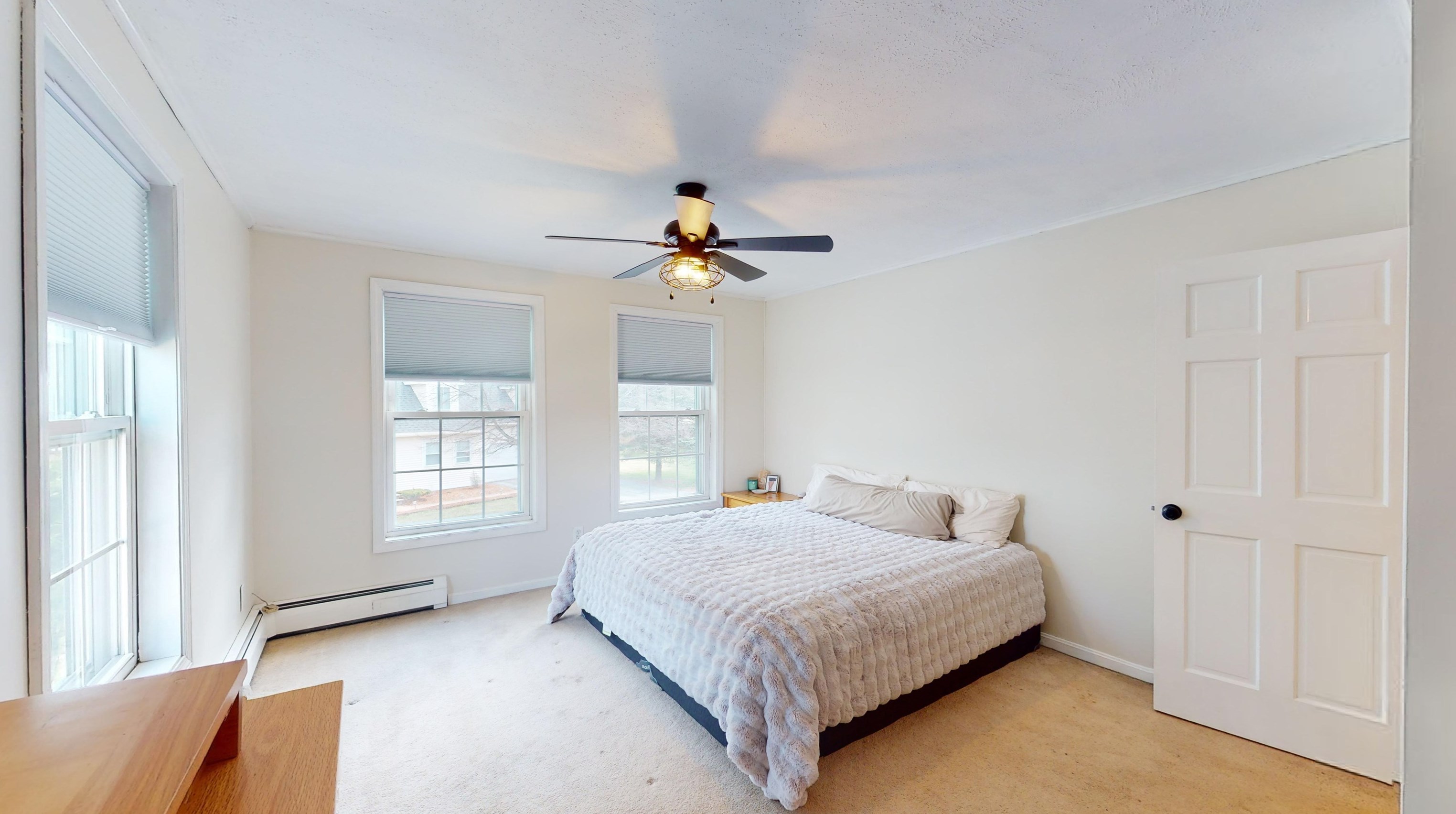 33 Old Orchard Way, Manchester NH  03103-2368 exterior