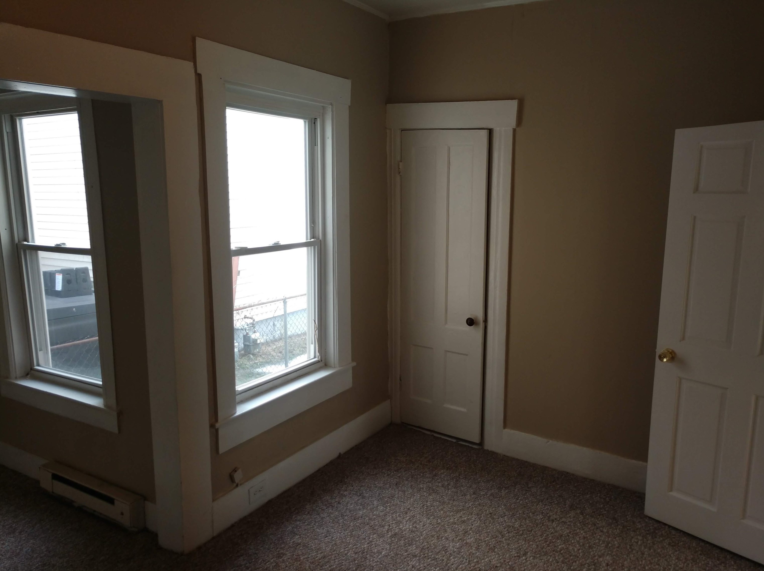 202 Notre Dame Ave, Manchester NH  03102-3942 exterior