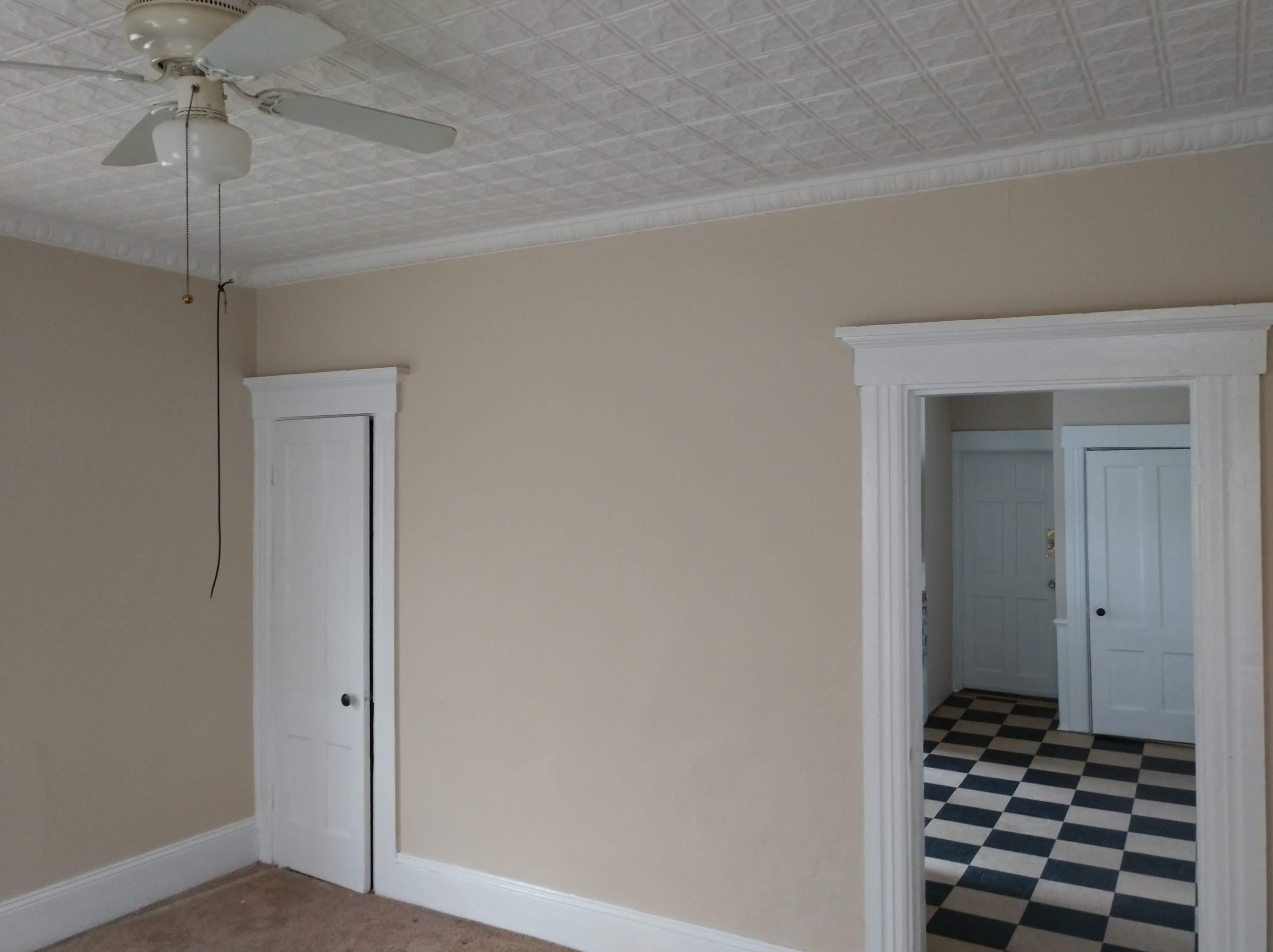 202 Notre Dame Ave, Manchester NH  03102-3942 exterior