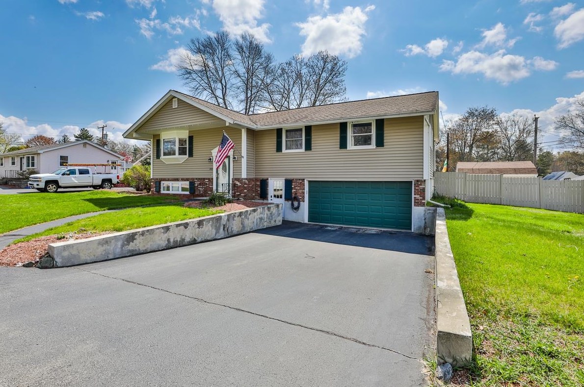103 Dalton St, Nashua, NH 03063
