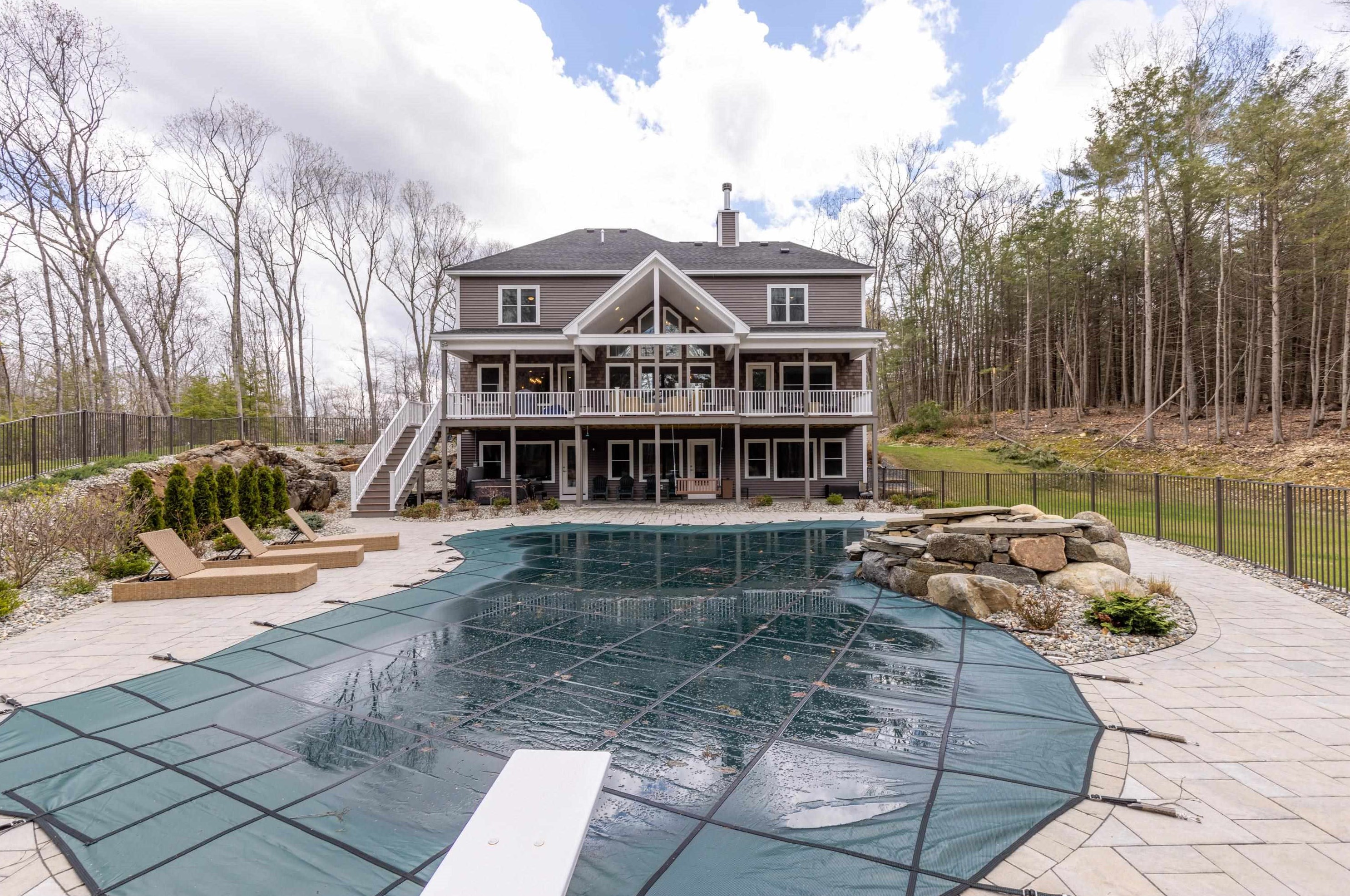 43 Poor Farm Rd, Nottingham, NH 03290-5405