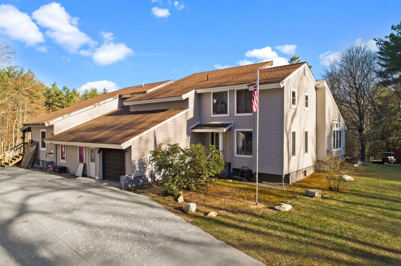 35 Back Chester Rd, Derry, NH 03038