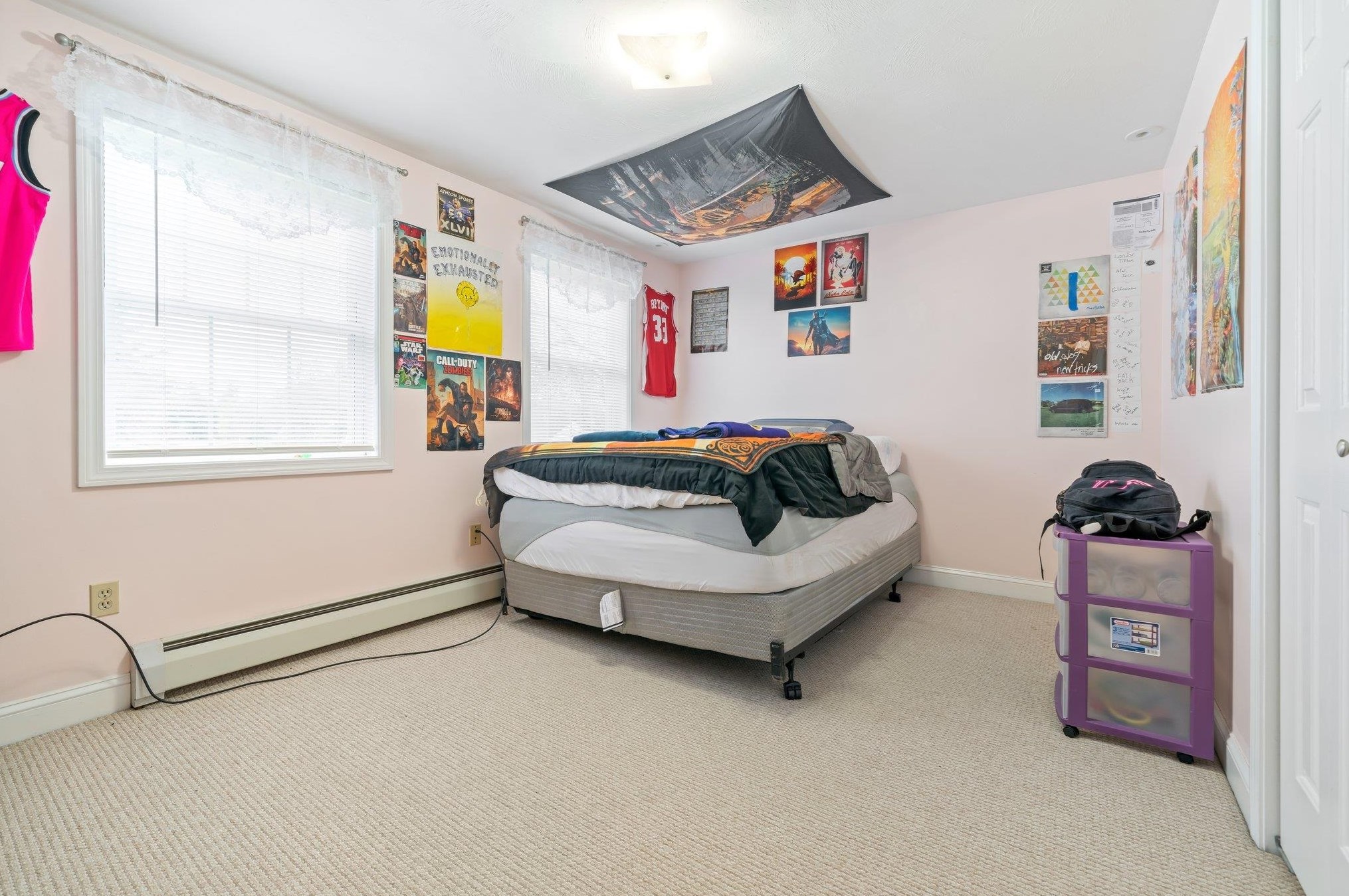 18 Julia Dr, Manchester NH  03106-2223 exterior