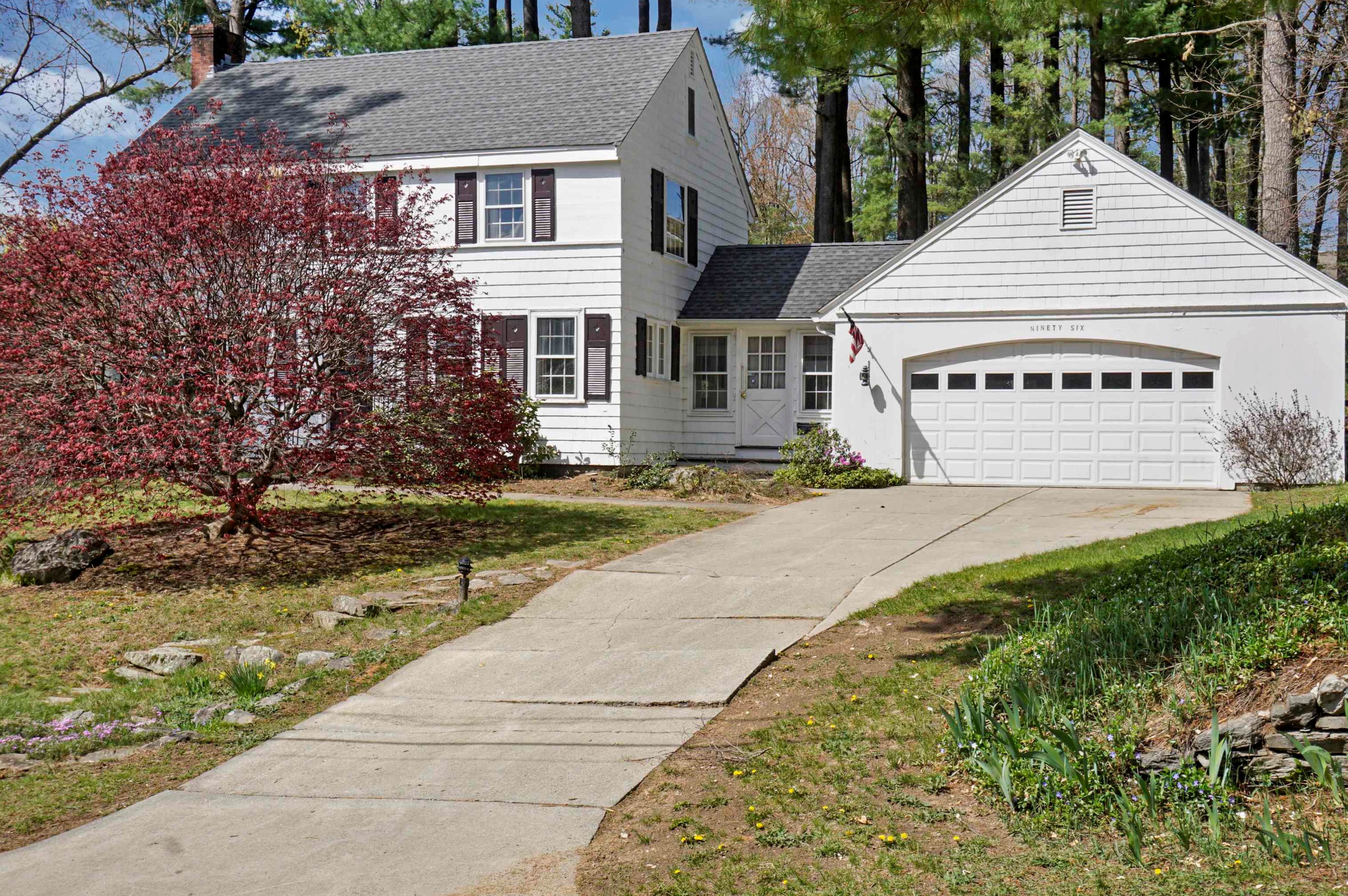 96 Wellington St, Nashua, NH 03064