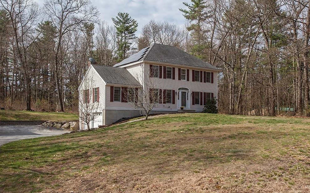 9 Wiley Hill Rd, Londonderry, NH 03053